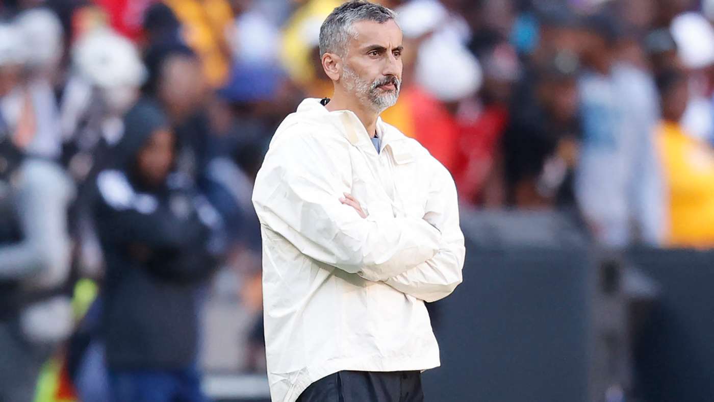 FBL-SAFRICA-PIRATES-CHIEFS