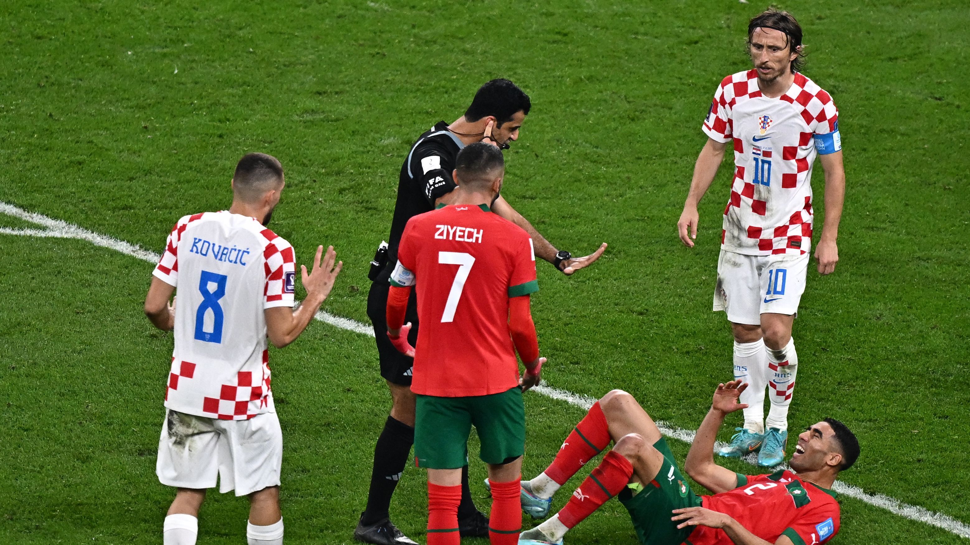 منافس المغرب يتلقى ضربة موجعة قبل كأس العالم