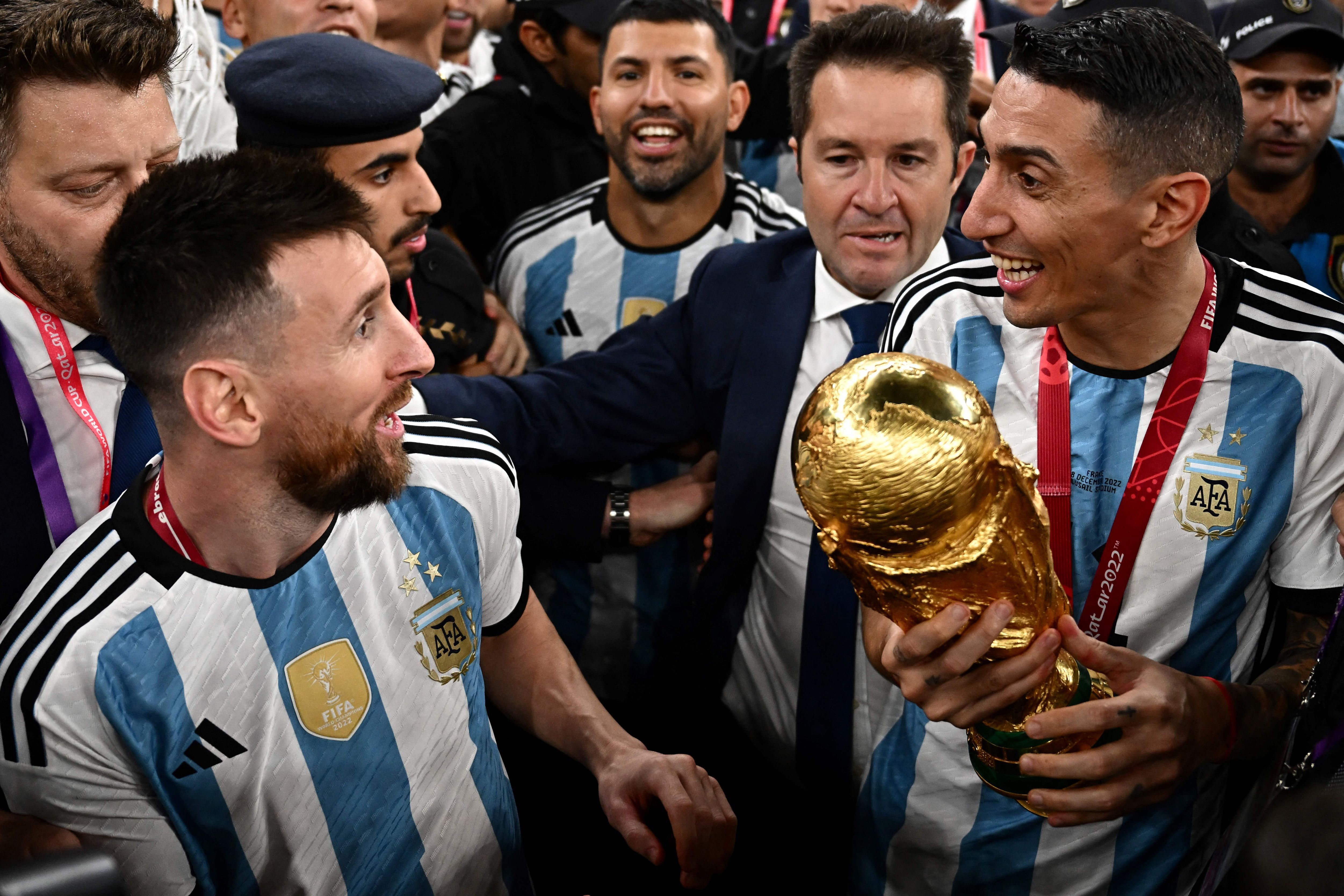 FBL-WC-2022-MATCH64-ARG-FRA-TROPHY