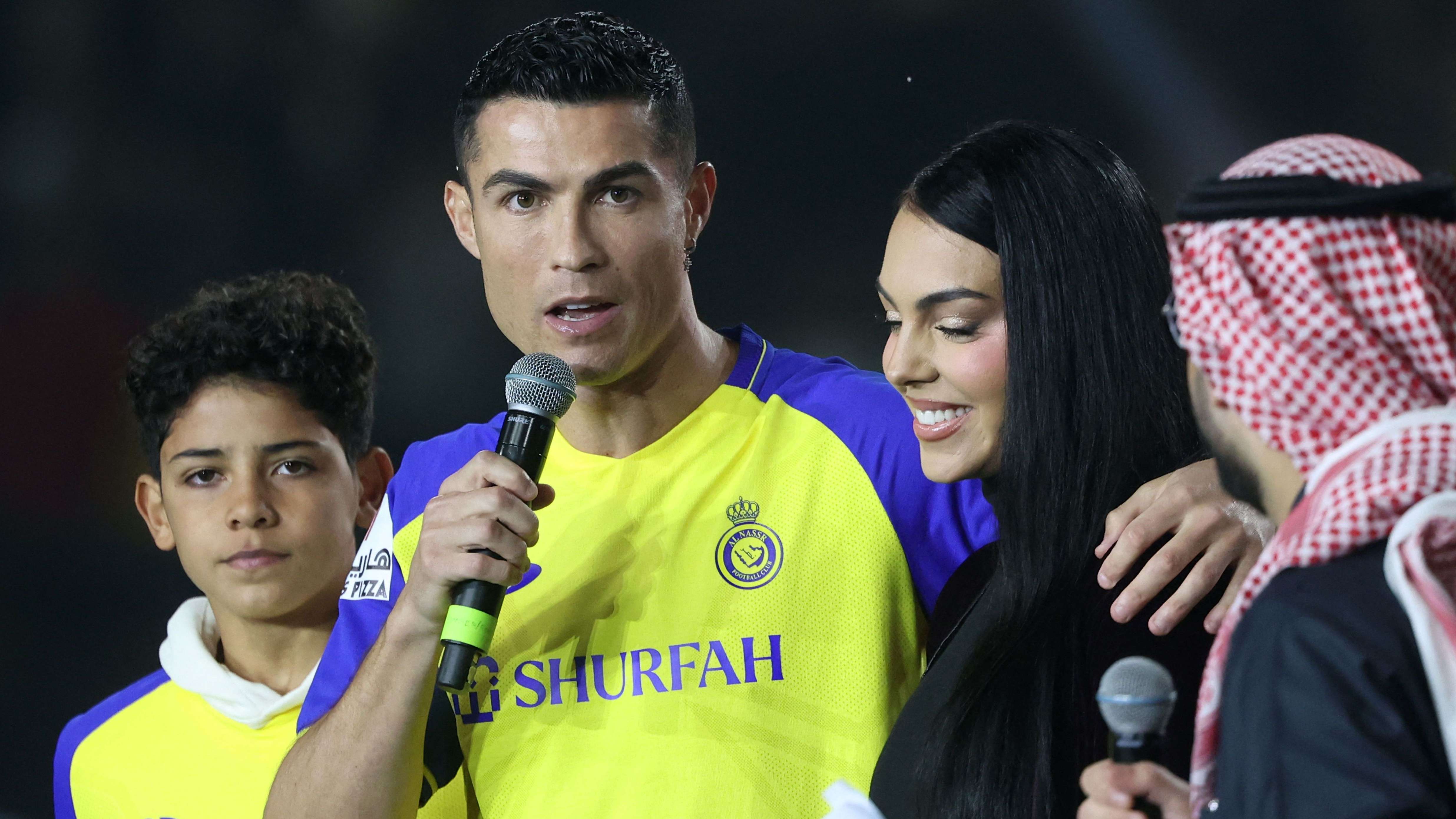TOPSHOT-FBL-KSA-NASSR-RONALDO