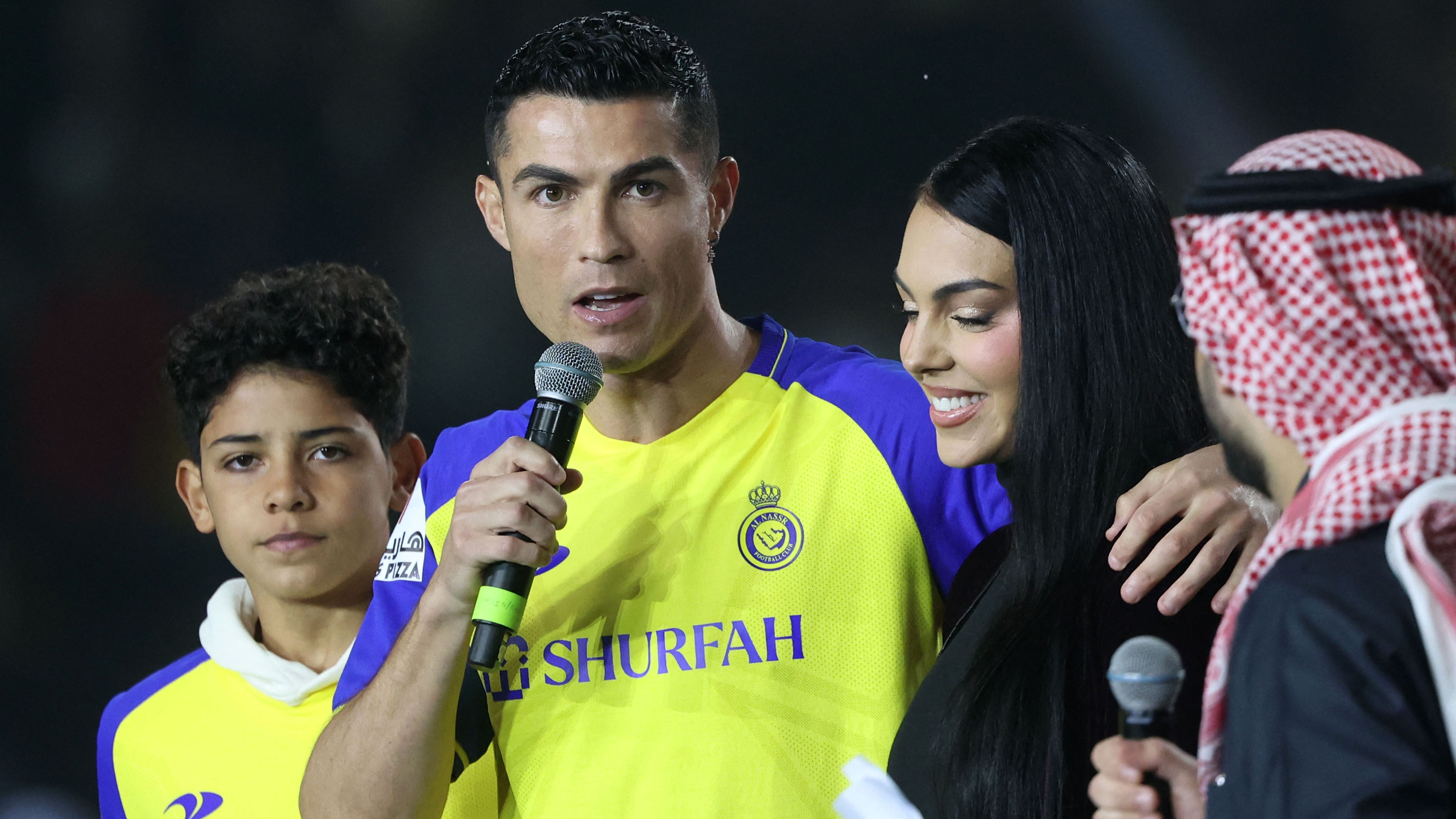 TOPSHOT-FBL-KSA-NASSR-RONALDO