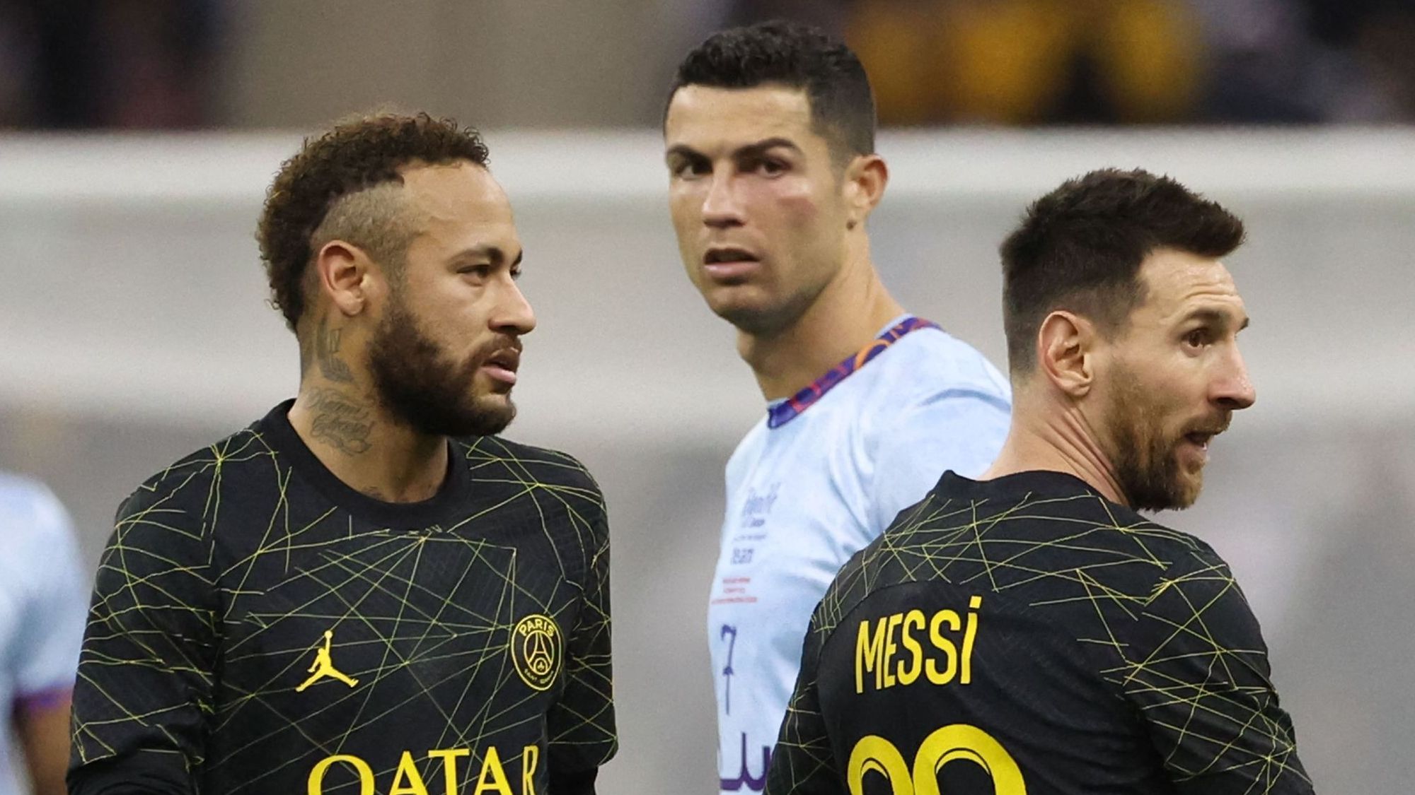 الانحياز السياسي خلف الصراع الكروي: دراسة تربط بين الأيديولوجيا وتفضيل ميسي أو رونالدو