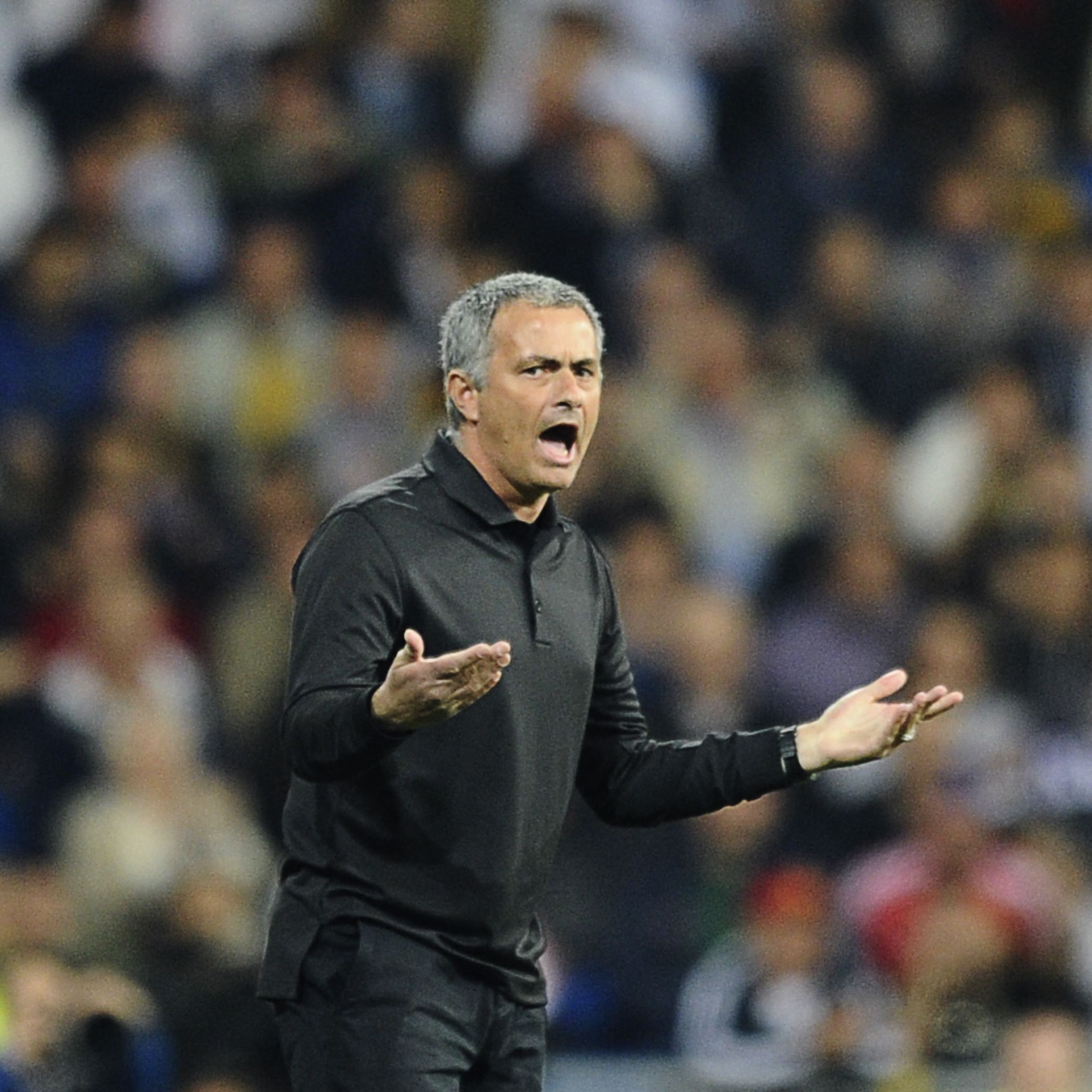 The first big war...Mourinho and the media