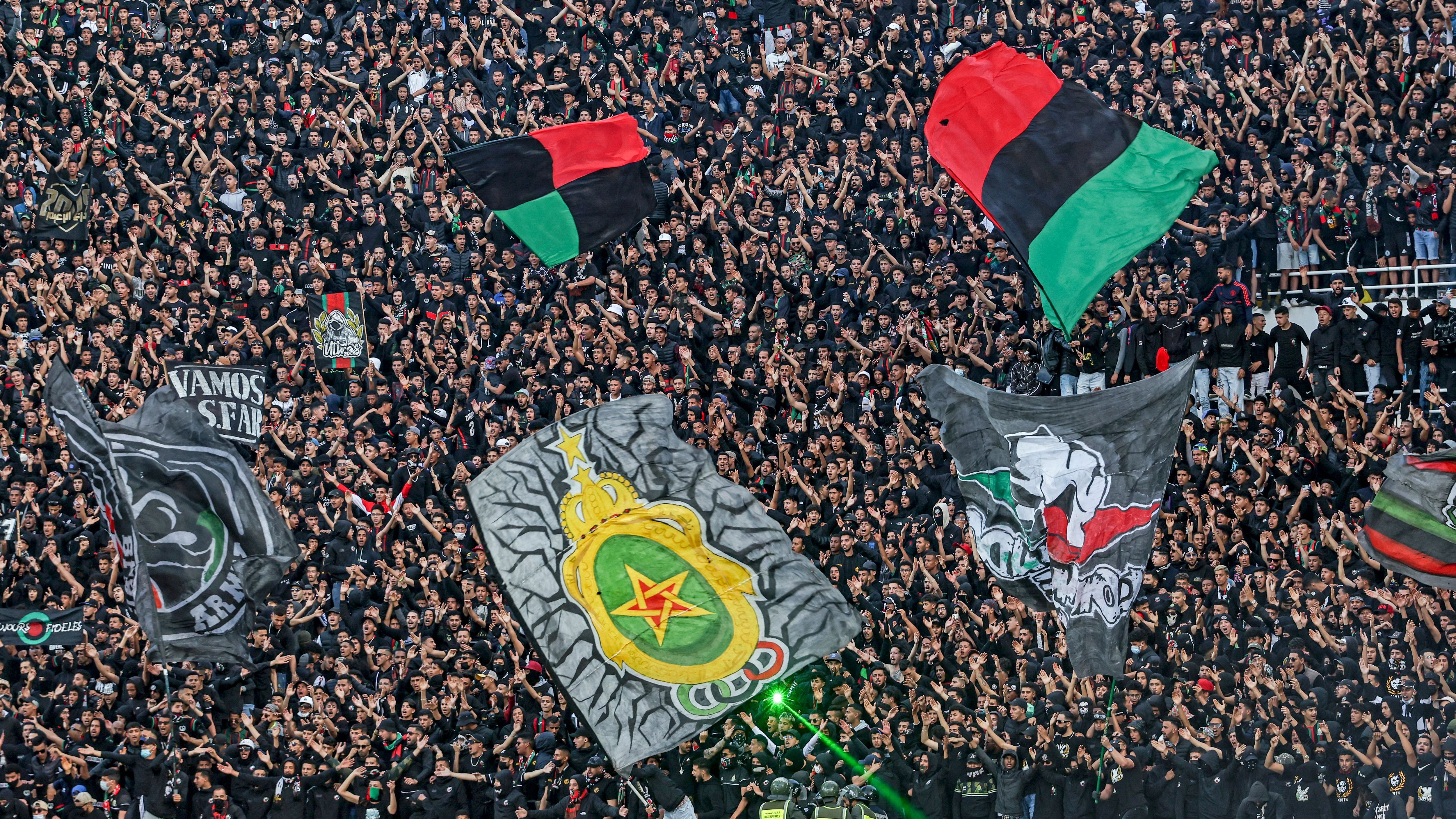 ما القنوات الناقلة لمباراة الجيش الملكي ونهضة بركان في الدوري المغربي 2025-2026؟ وكيف تشاهدها عبر الإنترنت؟