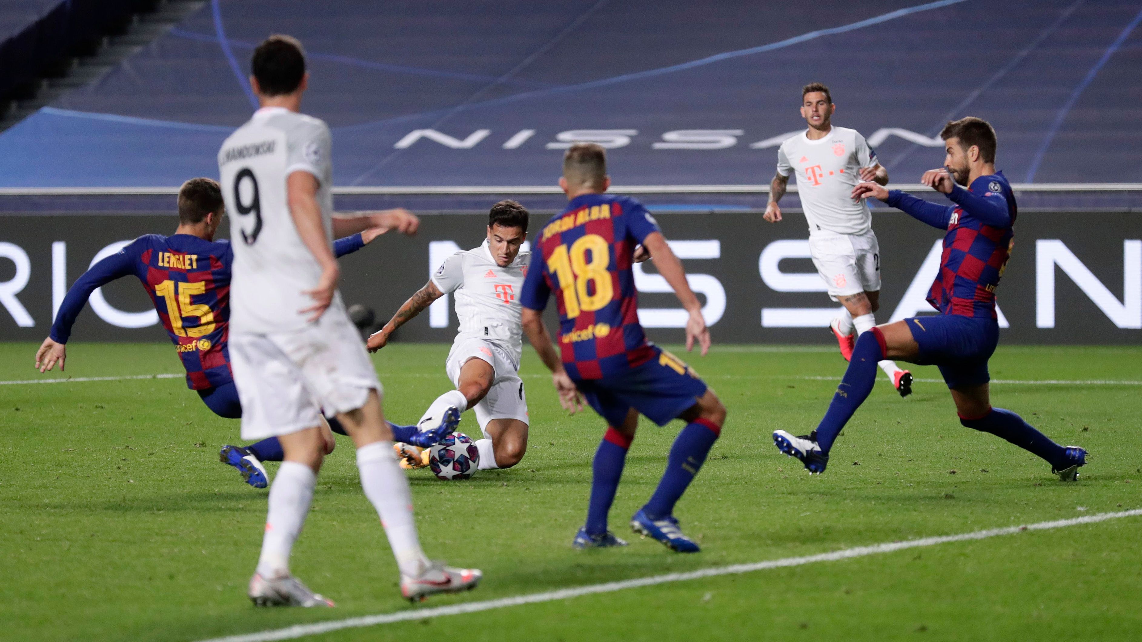 Barcelona v Bayern Munich - UEFA Champions League Quarter Final