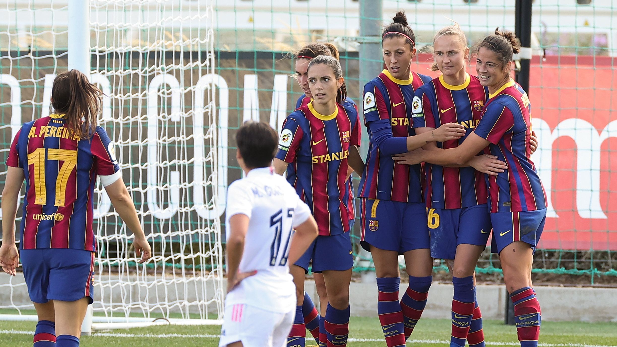 Real Madrid Femenino v FC Barcelona Femenino - Primera Iberdrola Femenina
