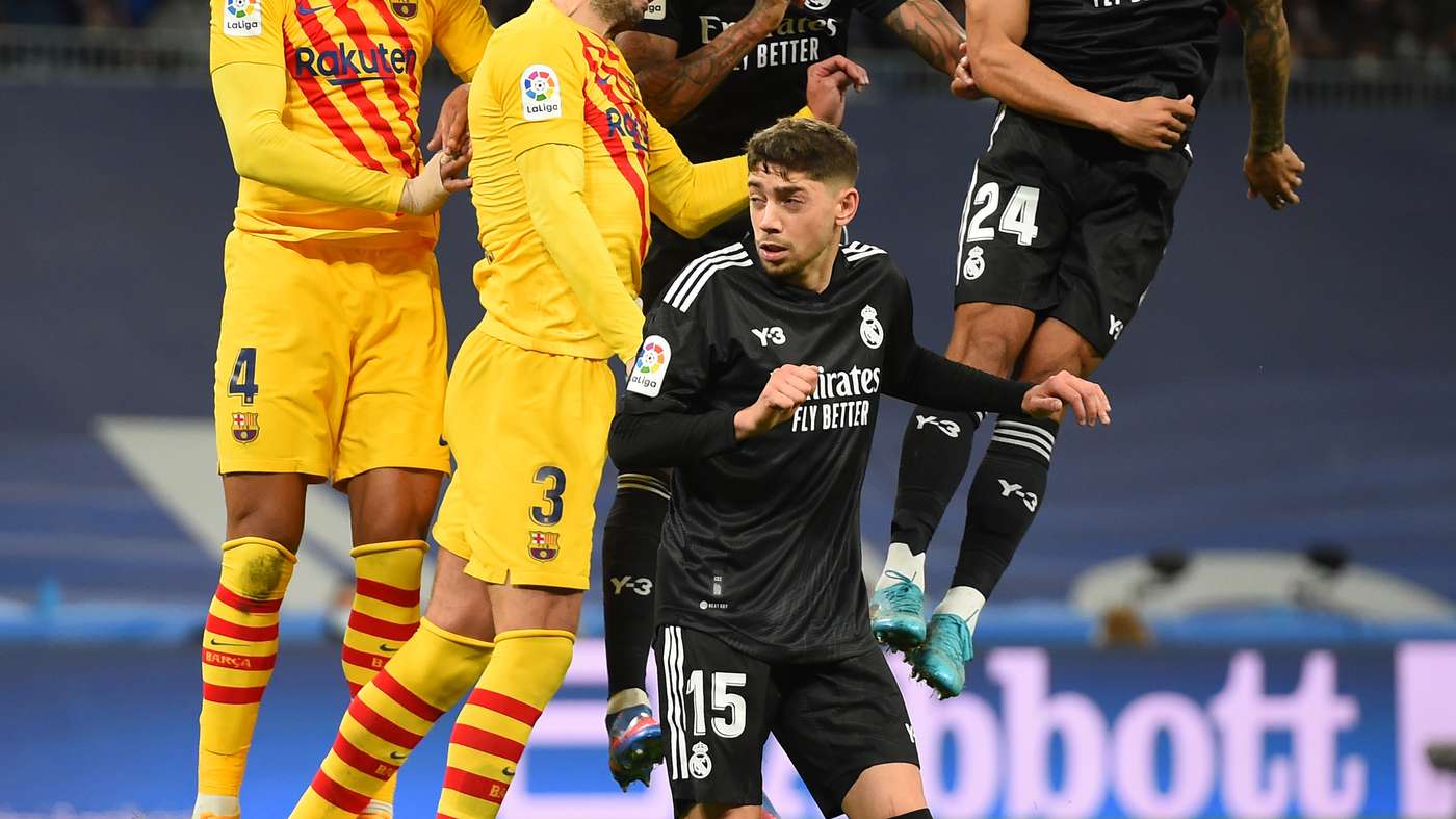 Real Madrid CF v FC Barcelona - La Liga Santander