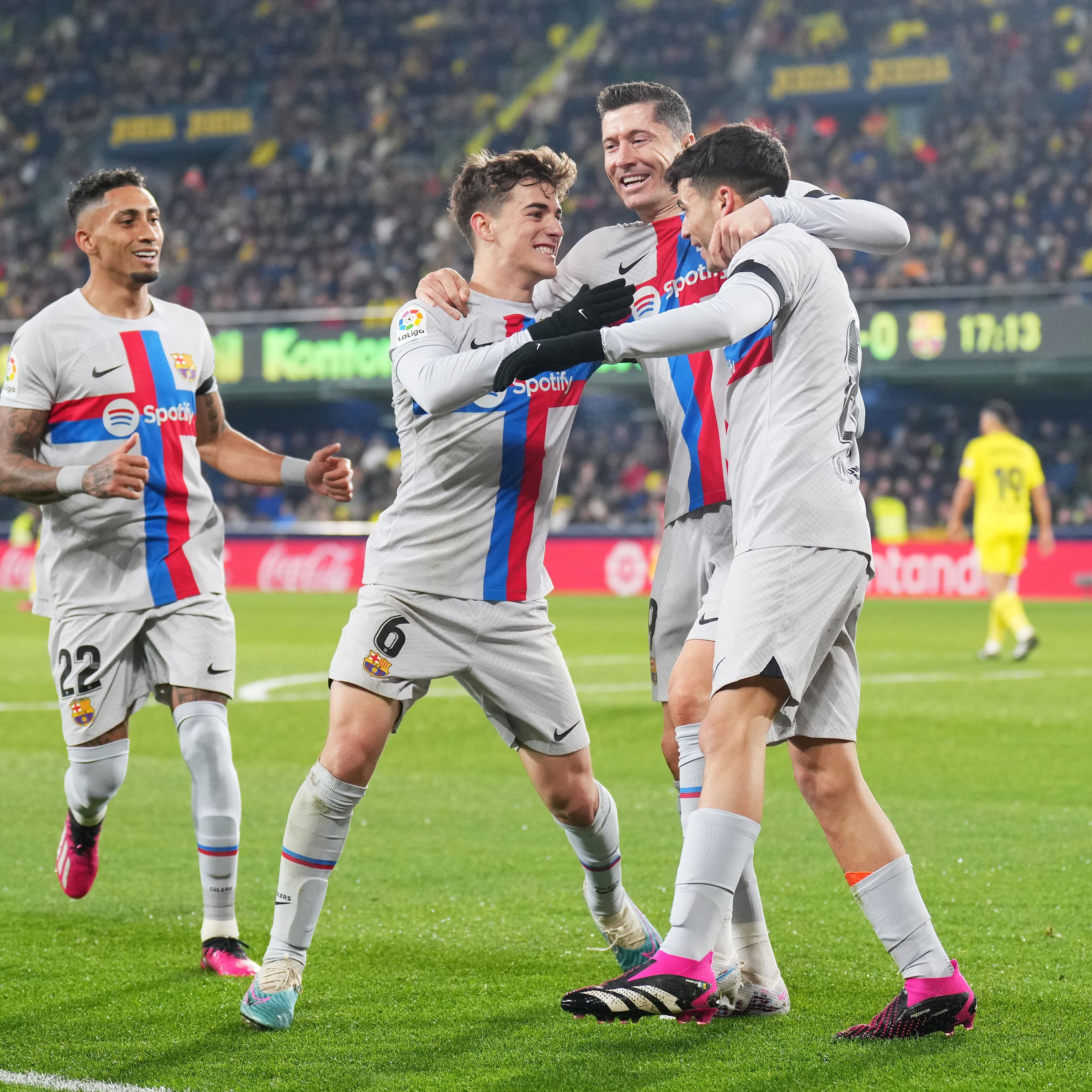 Villarreal CF v FC Barcelona - LaLiga Santander