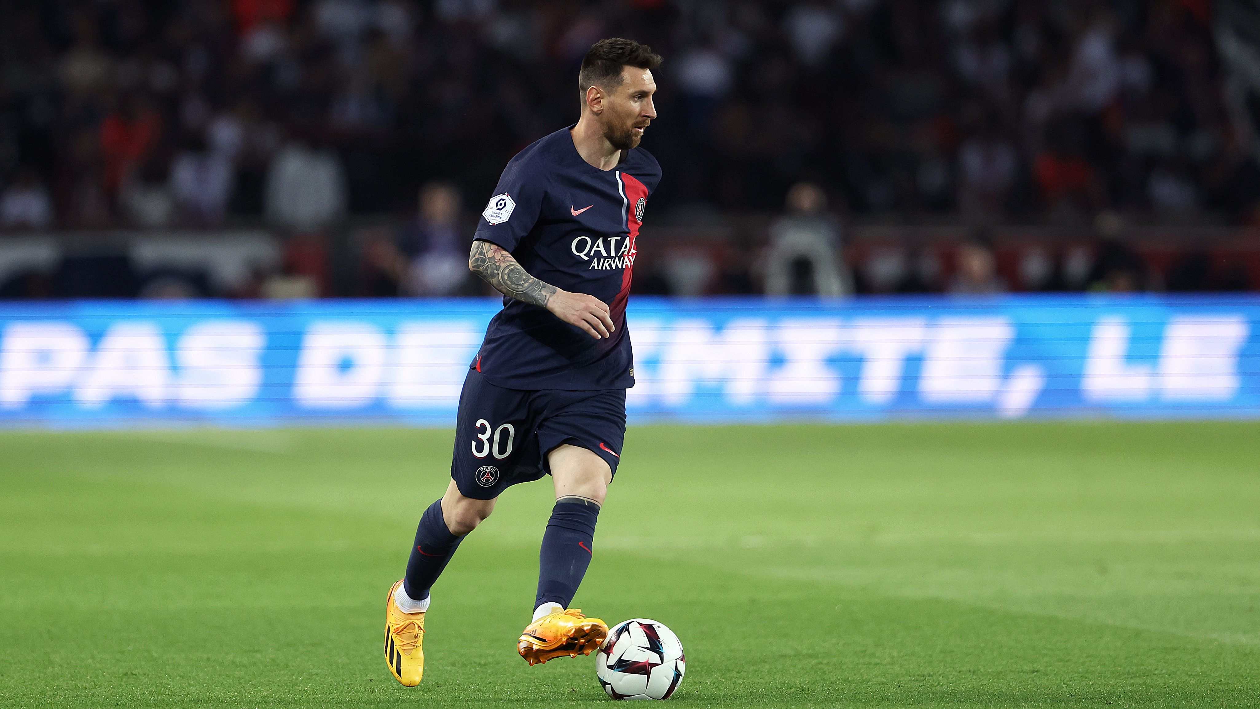 Paris Saint-Germain v Clermont Foot - Ligue 1 Uber Eats