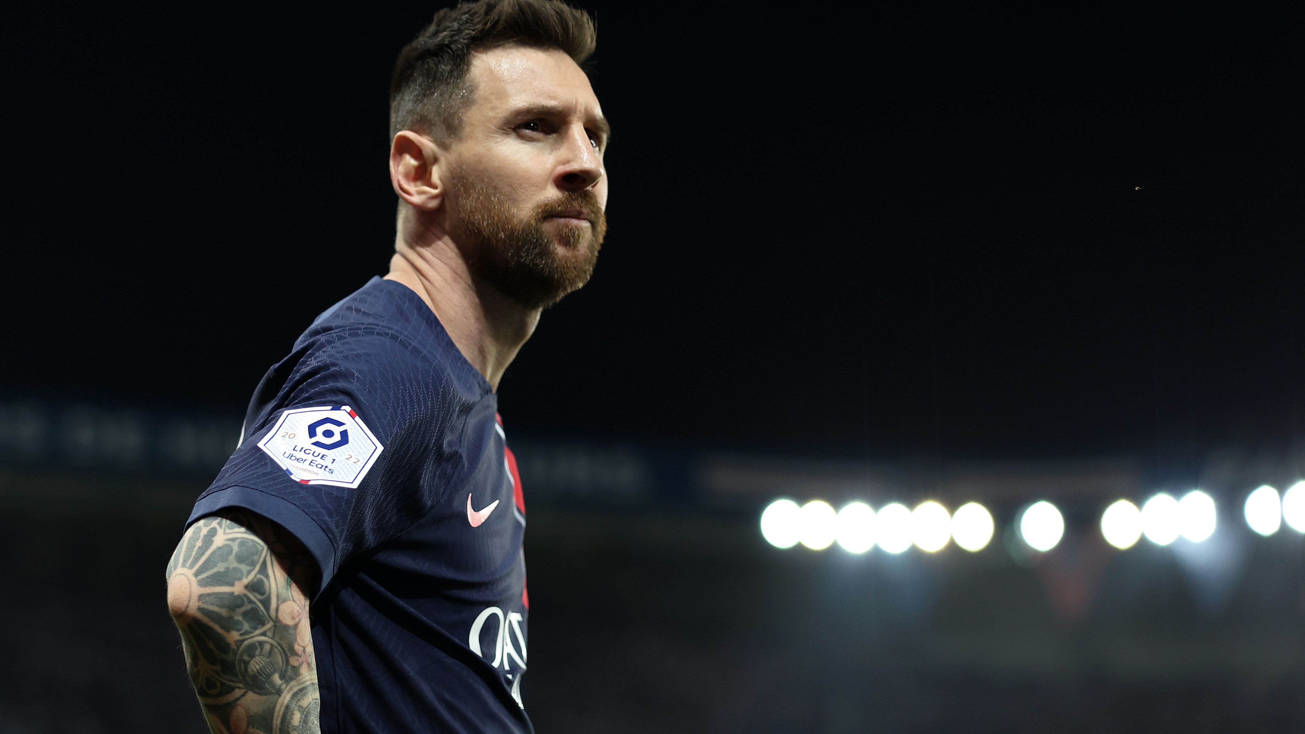 Paris Saint-Germain v Clermont Foot - Ligue 1 Uber Eats