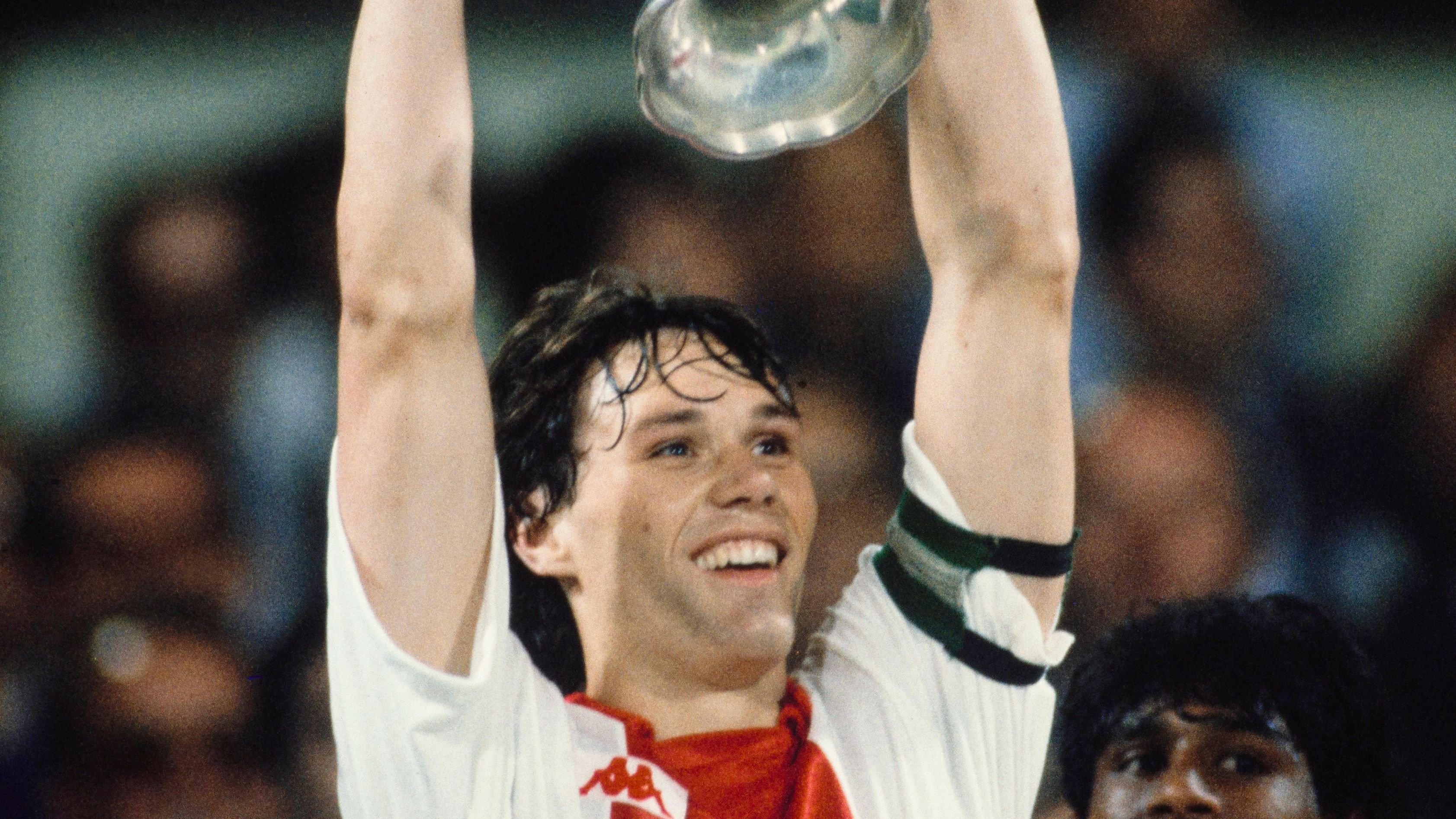 Marco Van Basten Ajax 1987 Euro CWC Final