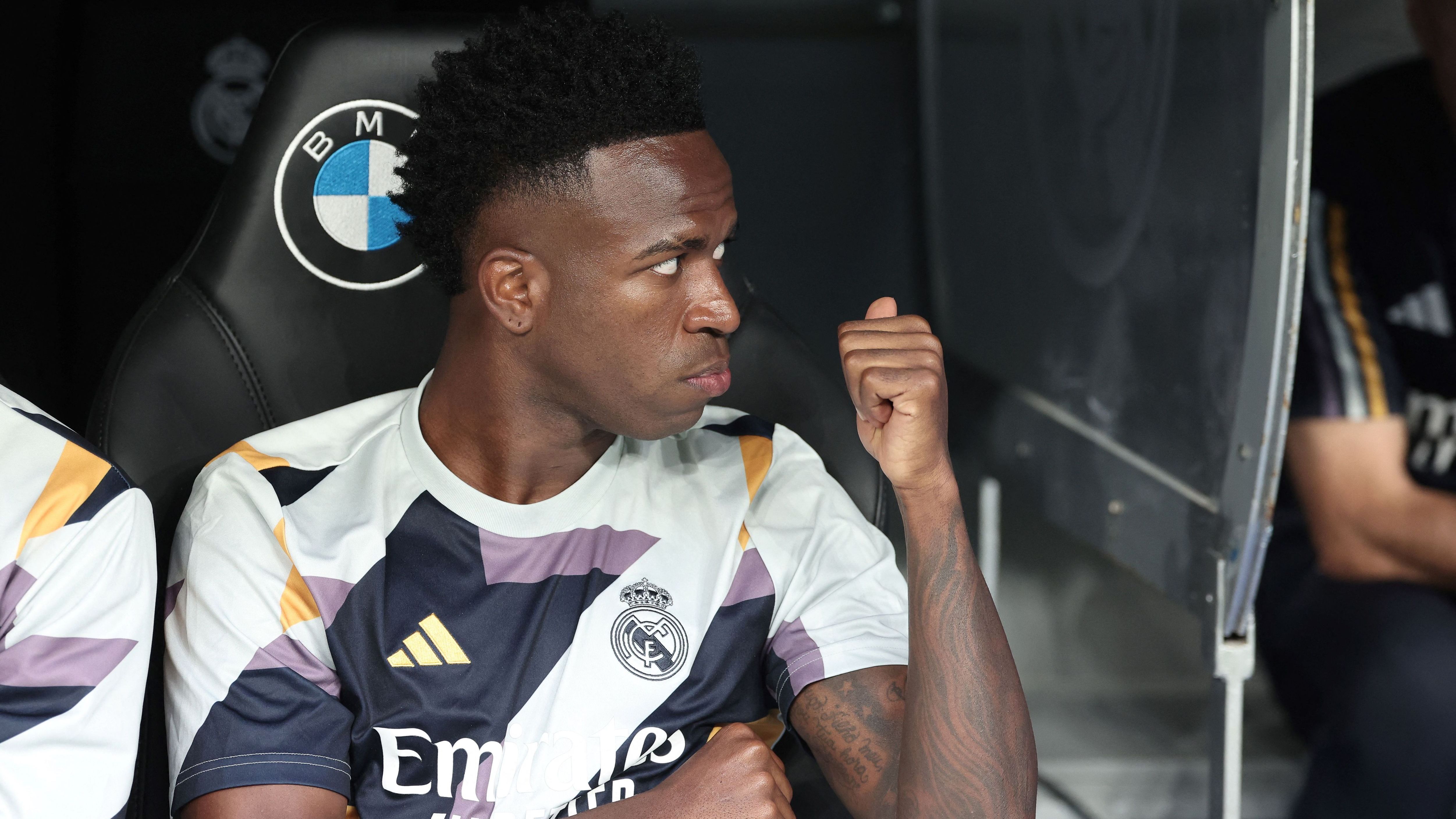 Elche vs Real Madrid: Arnold titular y Vinícius en banco