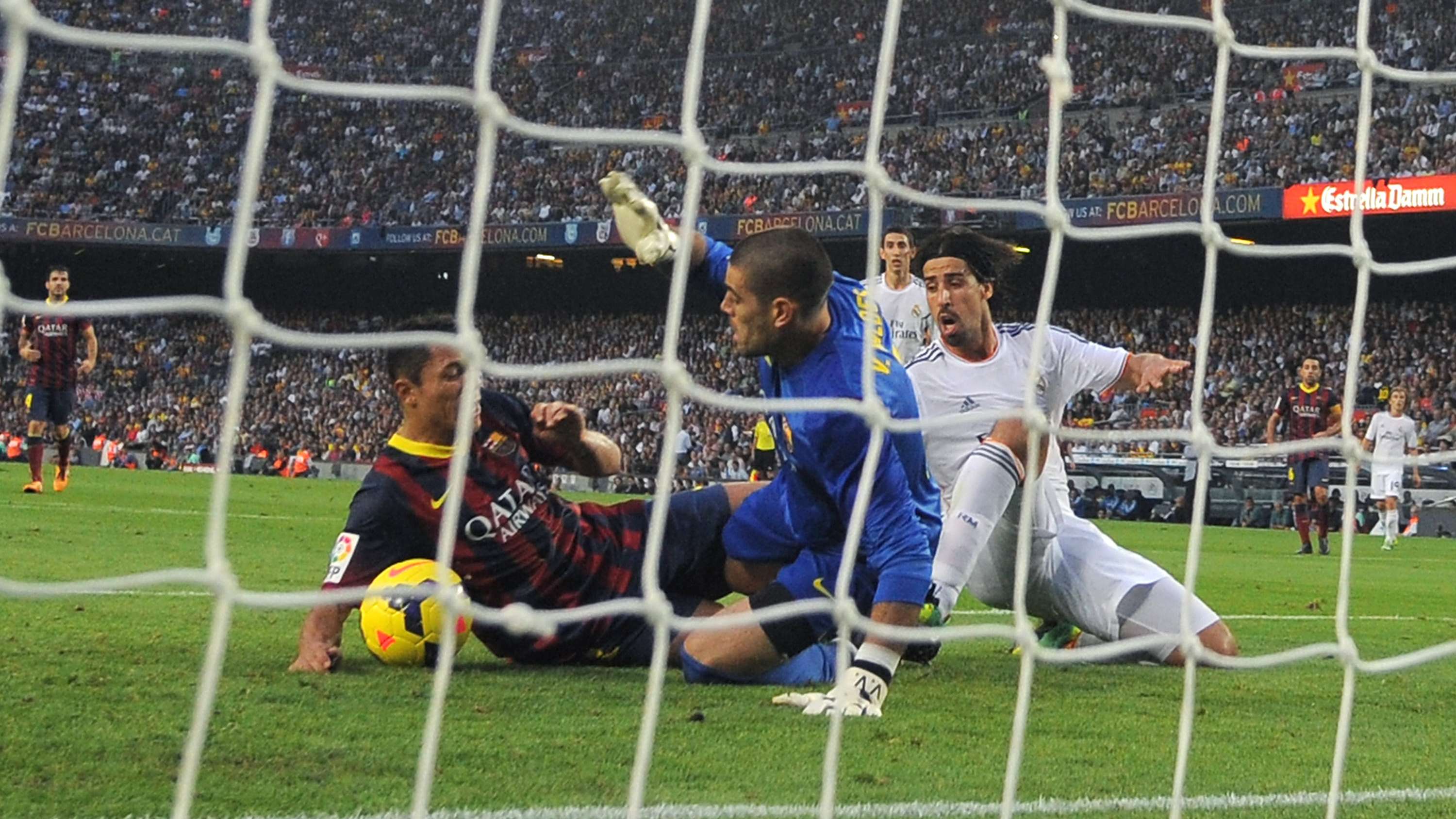 FC Barcelona v Real Madrid CF - La Liga