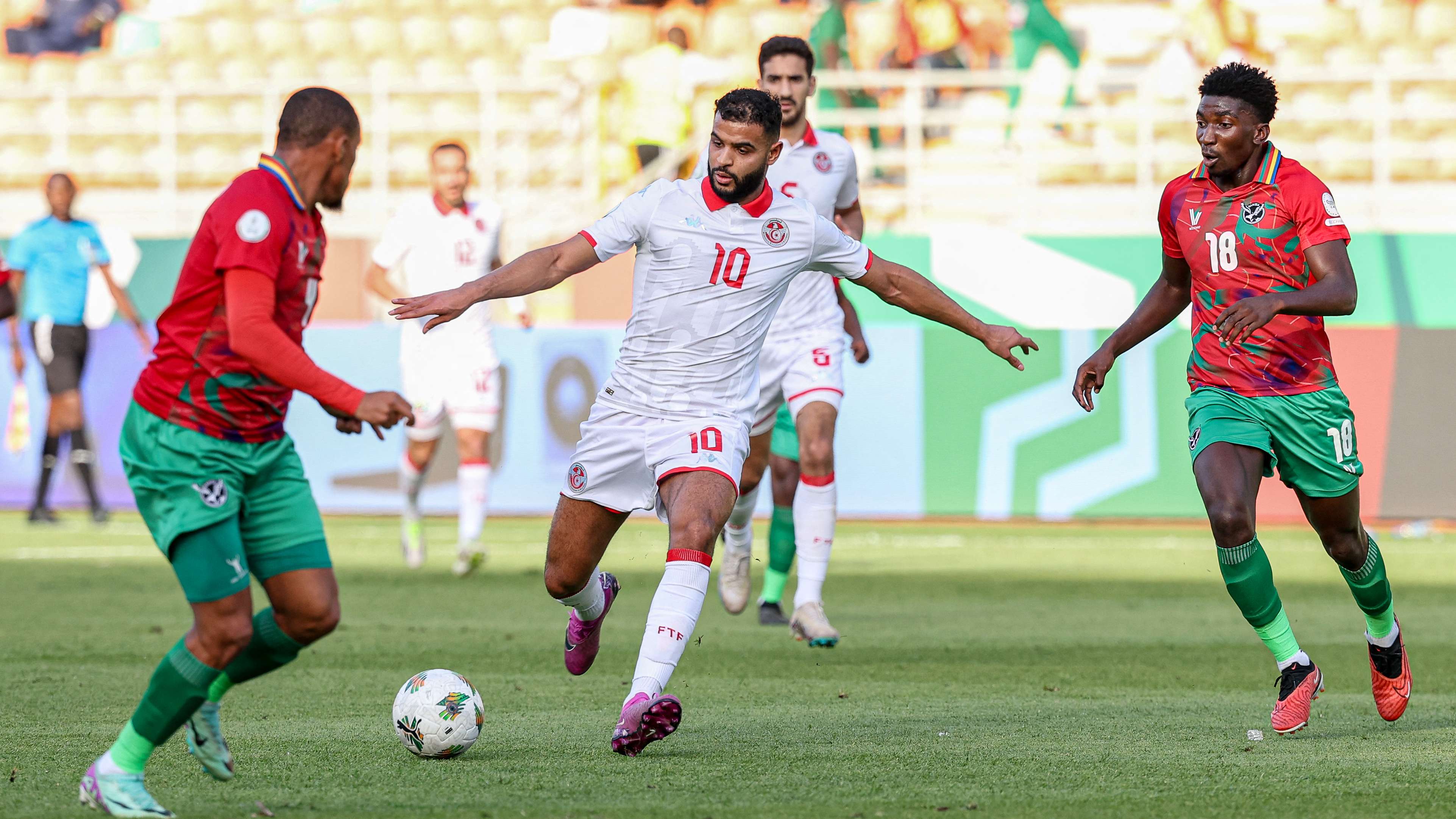 TOPSHOT-FBL-CAN-2024-TUN-NAM