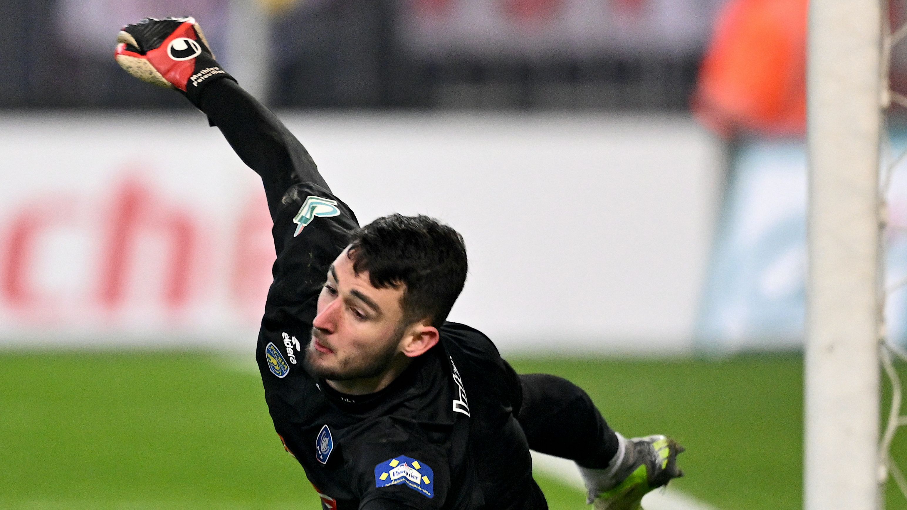 FBL-FRA-CUP-SOCHAUX-REIMS