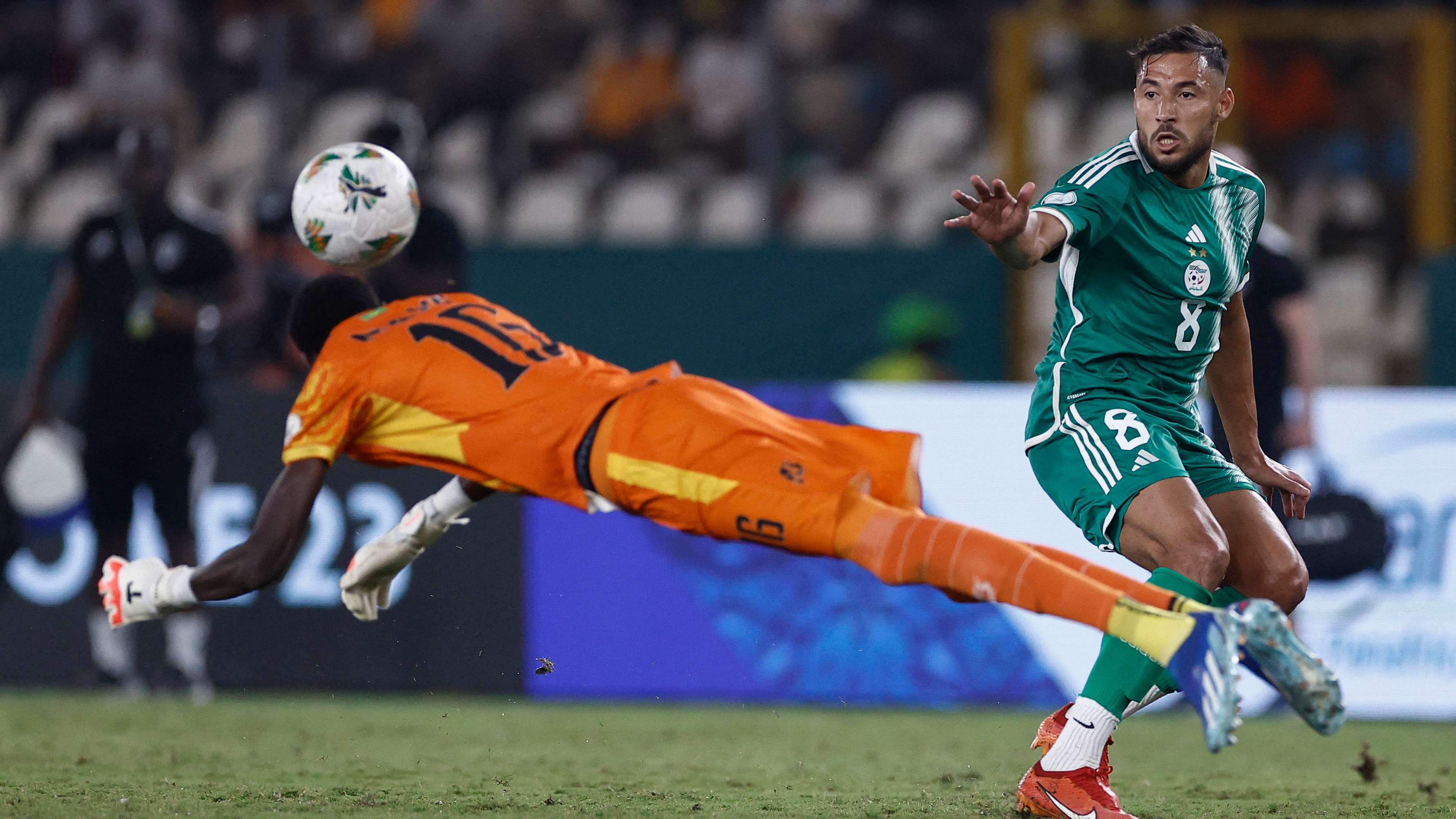 TOPSHOT-FBL-CAN-2024-MTN-ALG