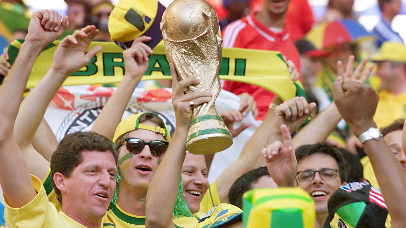 CUP-FR98-BRA-FRA-BRAZILIAN FANS