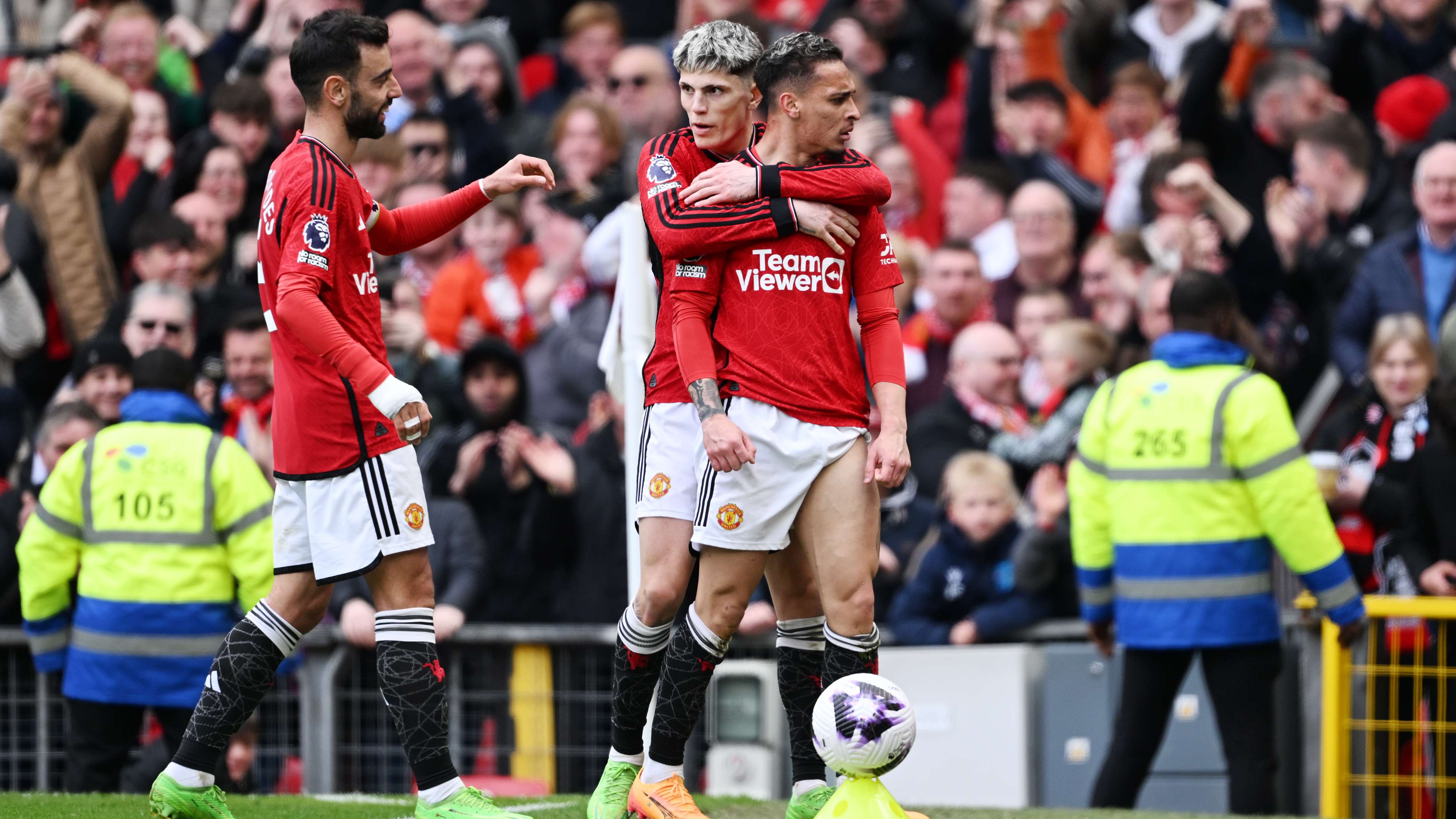 Manchester United v Burnley FC - Premier League