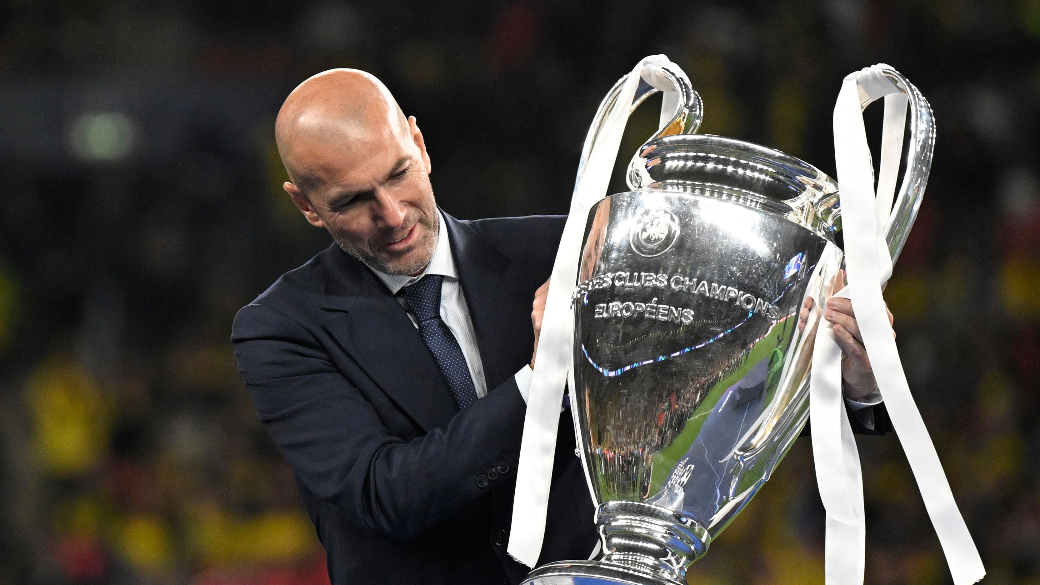 TOPSHOT-FBL-EUR-C1-DORTMUND-REAL MADRID