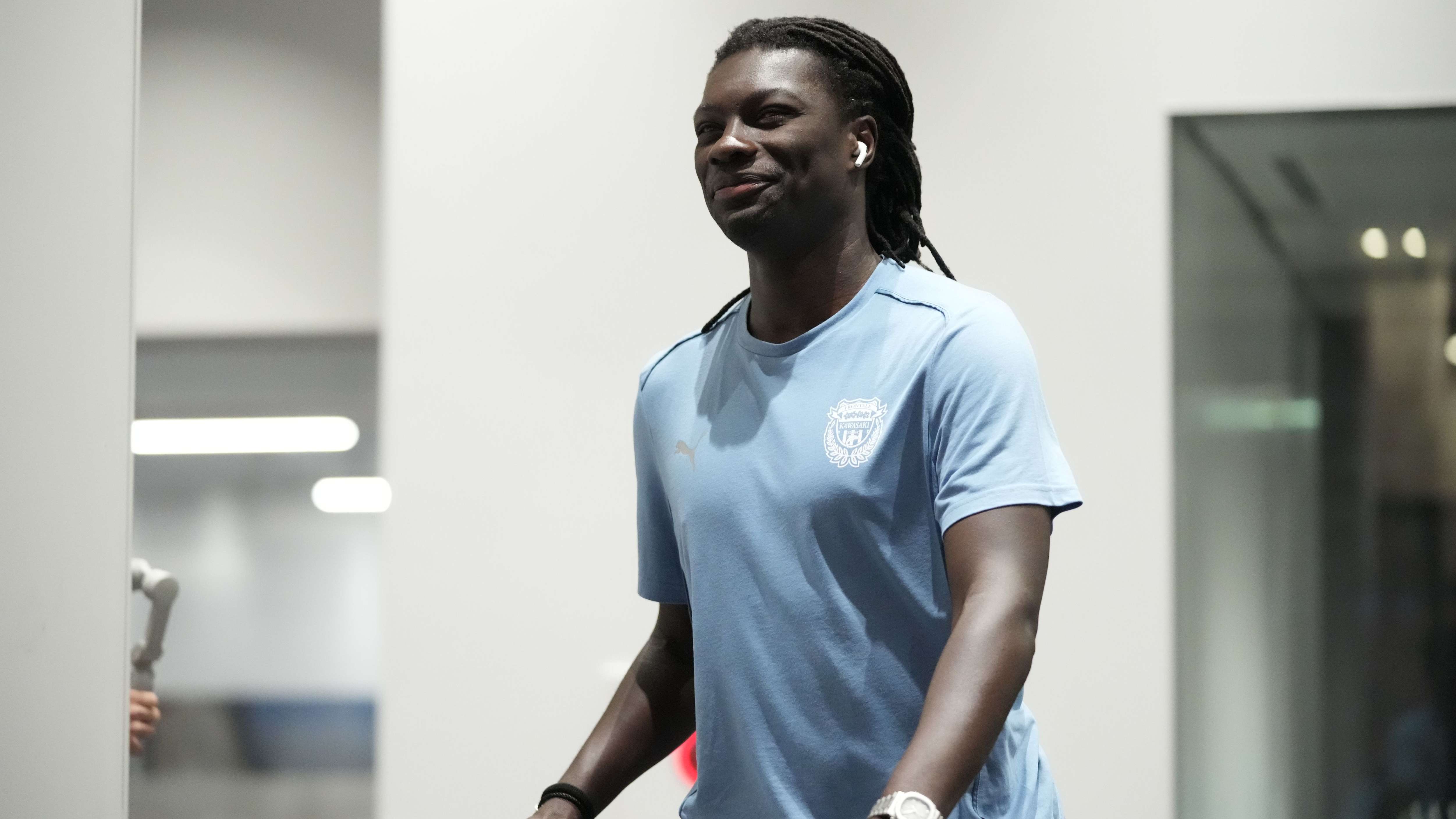 Vissel Kobe v Kawasaki Frontale - J.LEAGUE MEIJI YASUDA J1