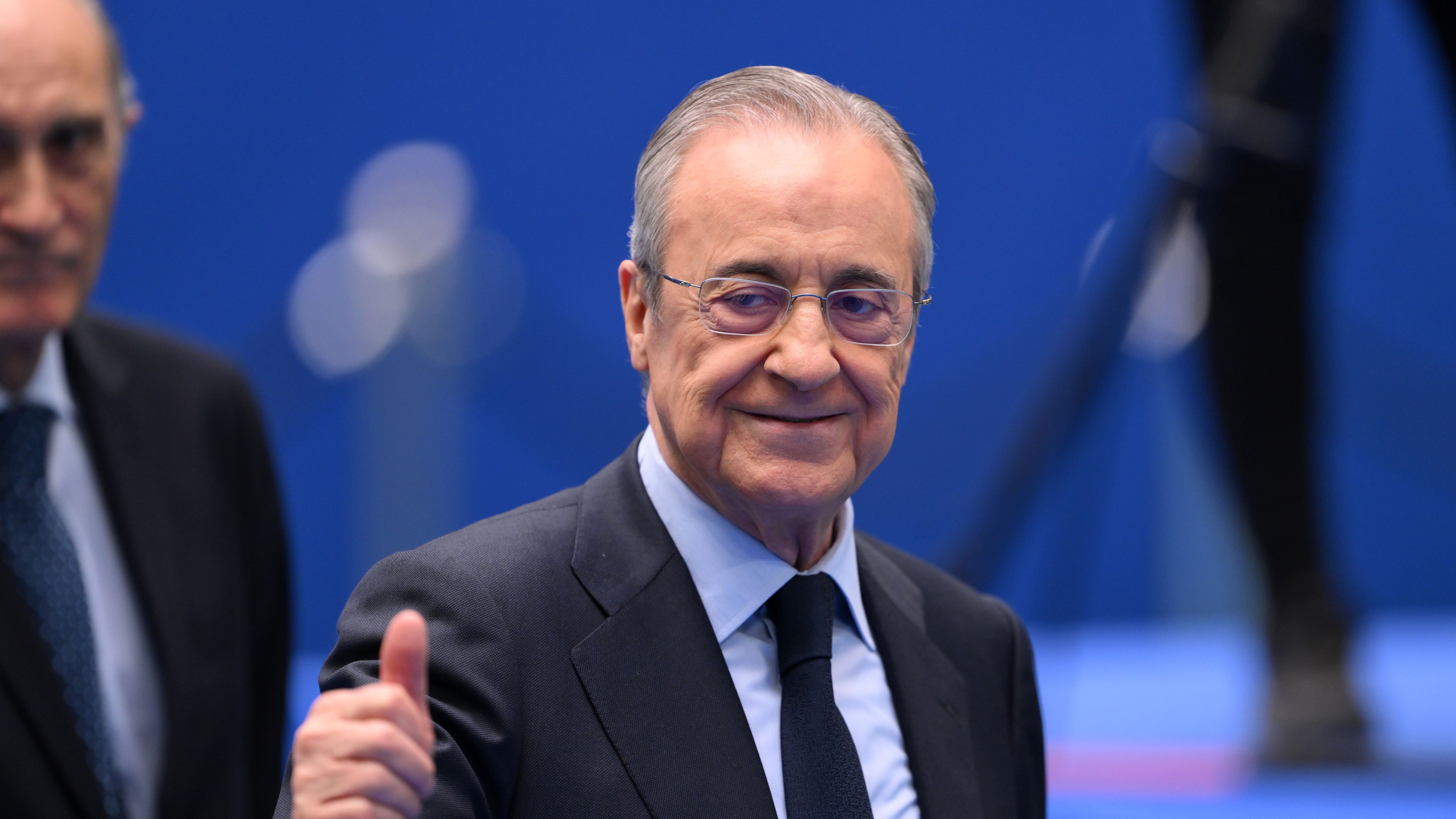ريال مدريد يضم الموهبة الشابة فران سانتاماريا من كاستيلون في صفقة تاريخية