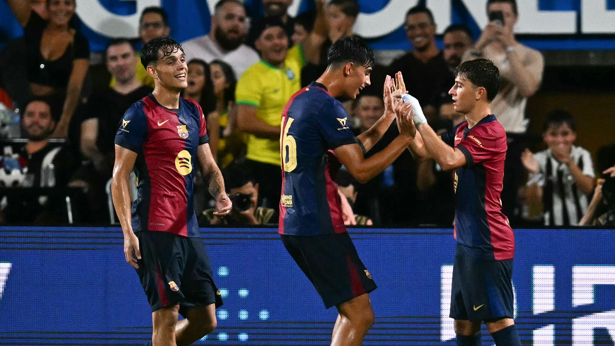 FBL-FRIENDLY-BARCELONA-MAN CITY