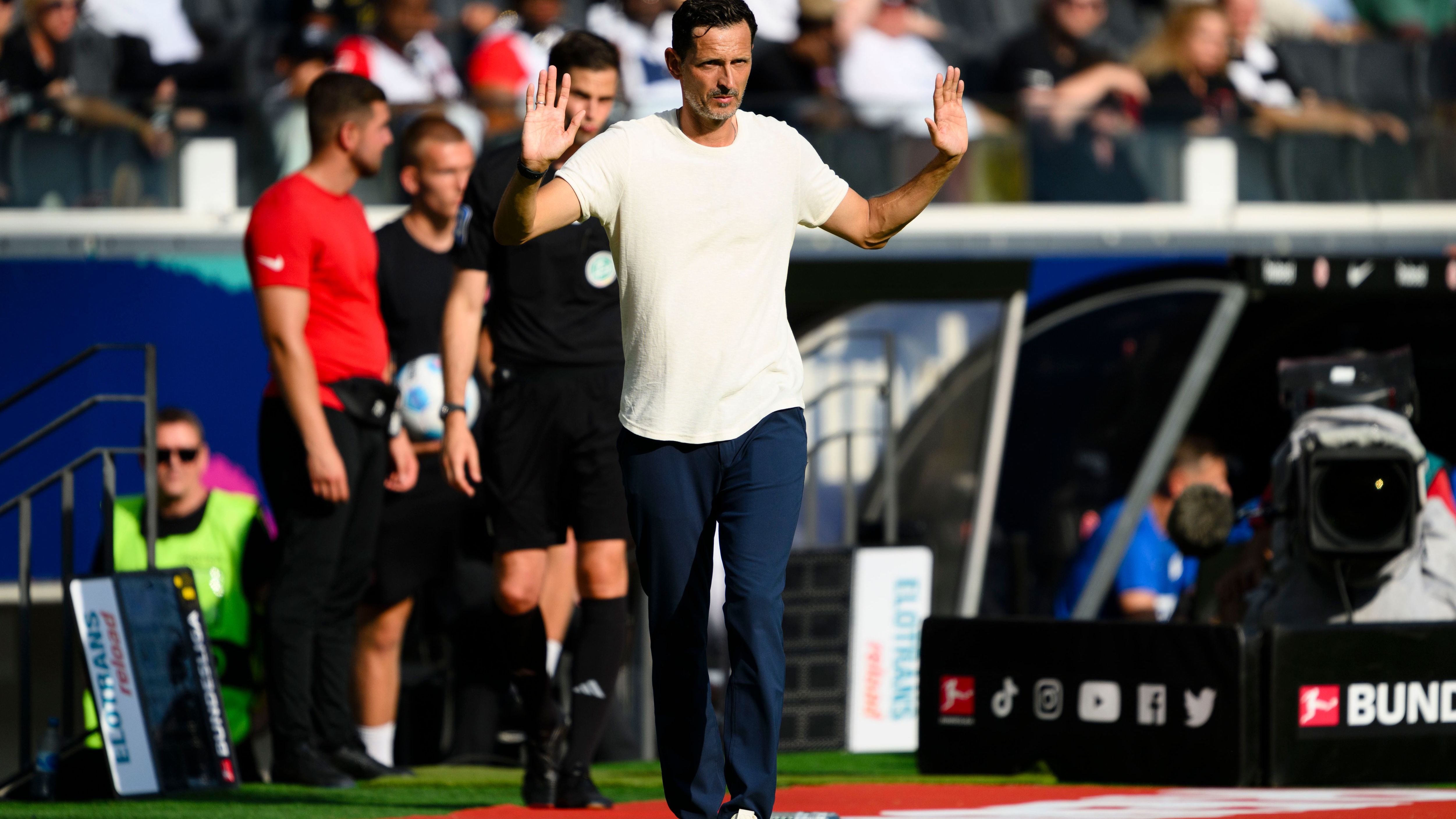 Eintracht Frankfurt v TSG 1899 Hoffenheim - Bundesliga