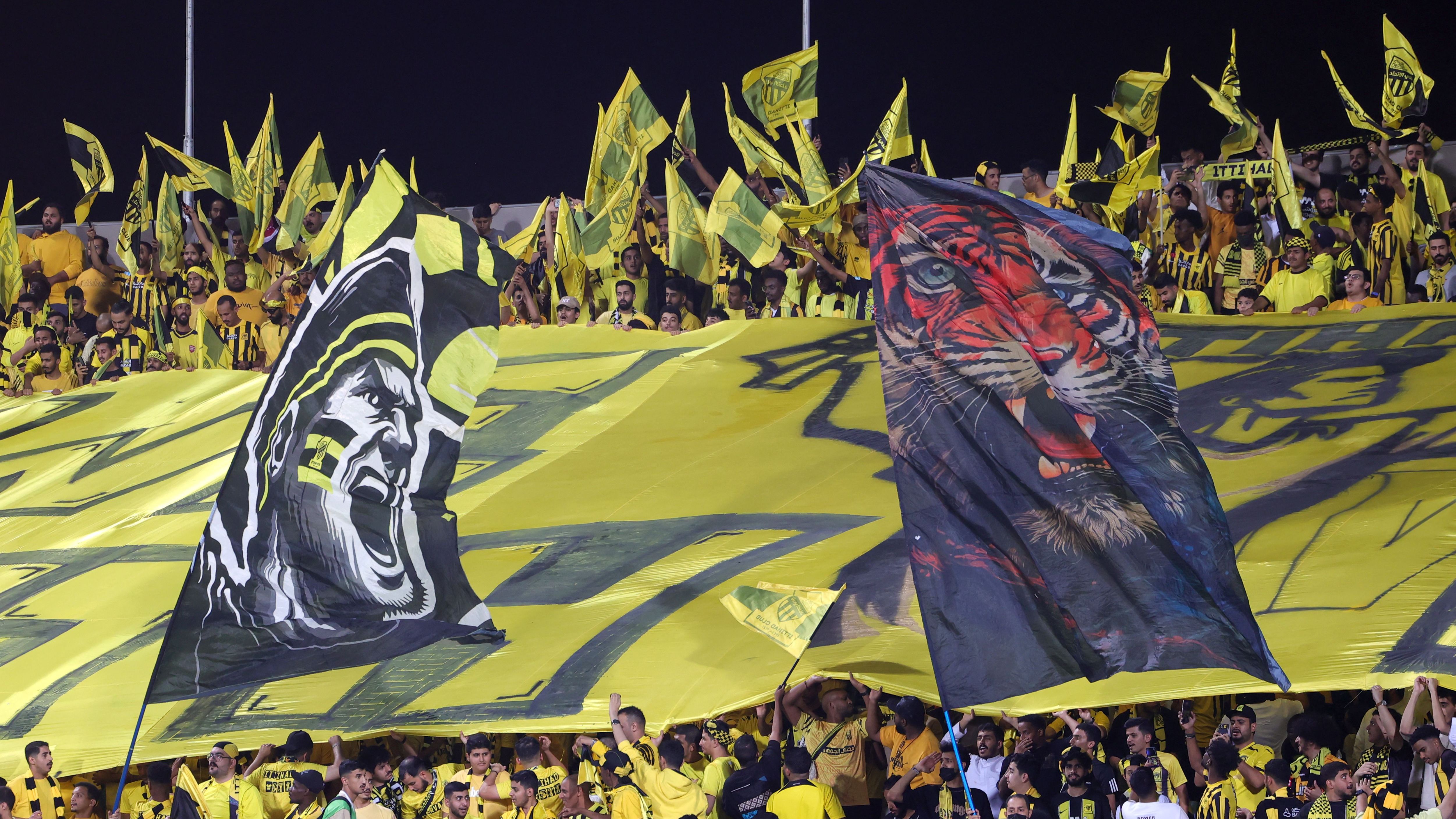 FBL-KSA-HILAL-ITTIHAD-FANS
