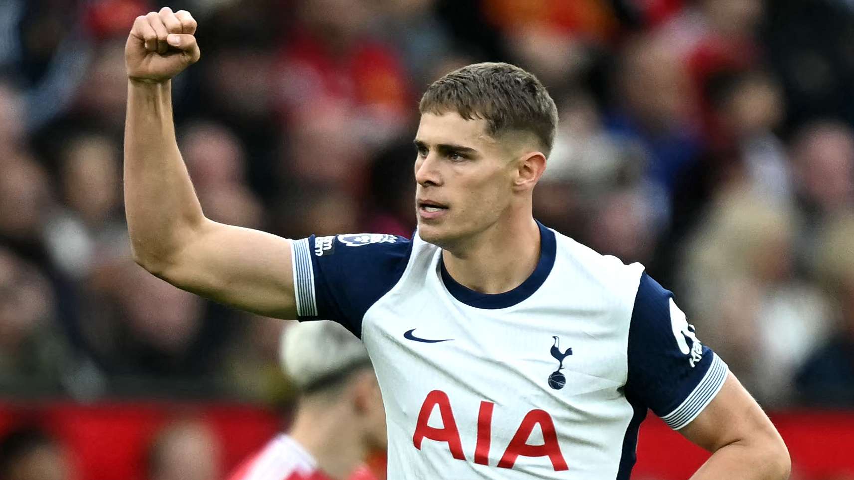 CORRECTION / FBL-ENG-PR-MAN UTD-TOTTENHAM