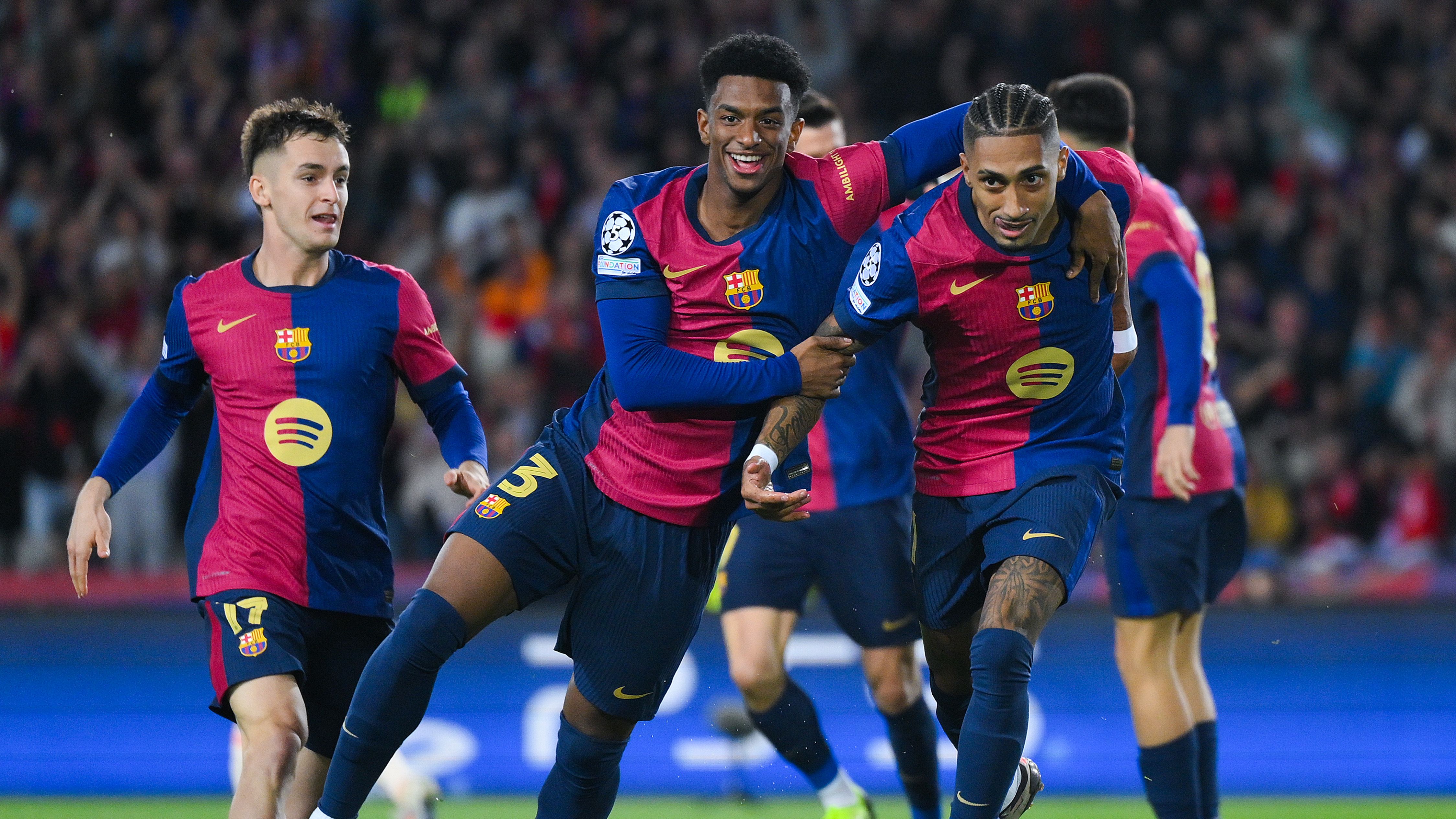 Alejandro Balde left-back in Barcelona kit, transfer rumors