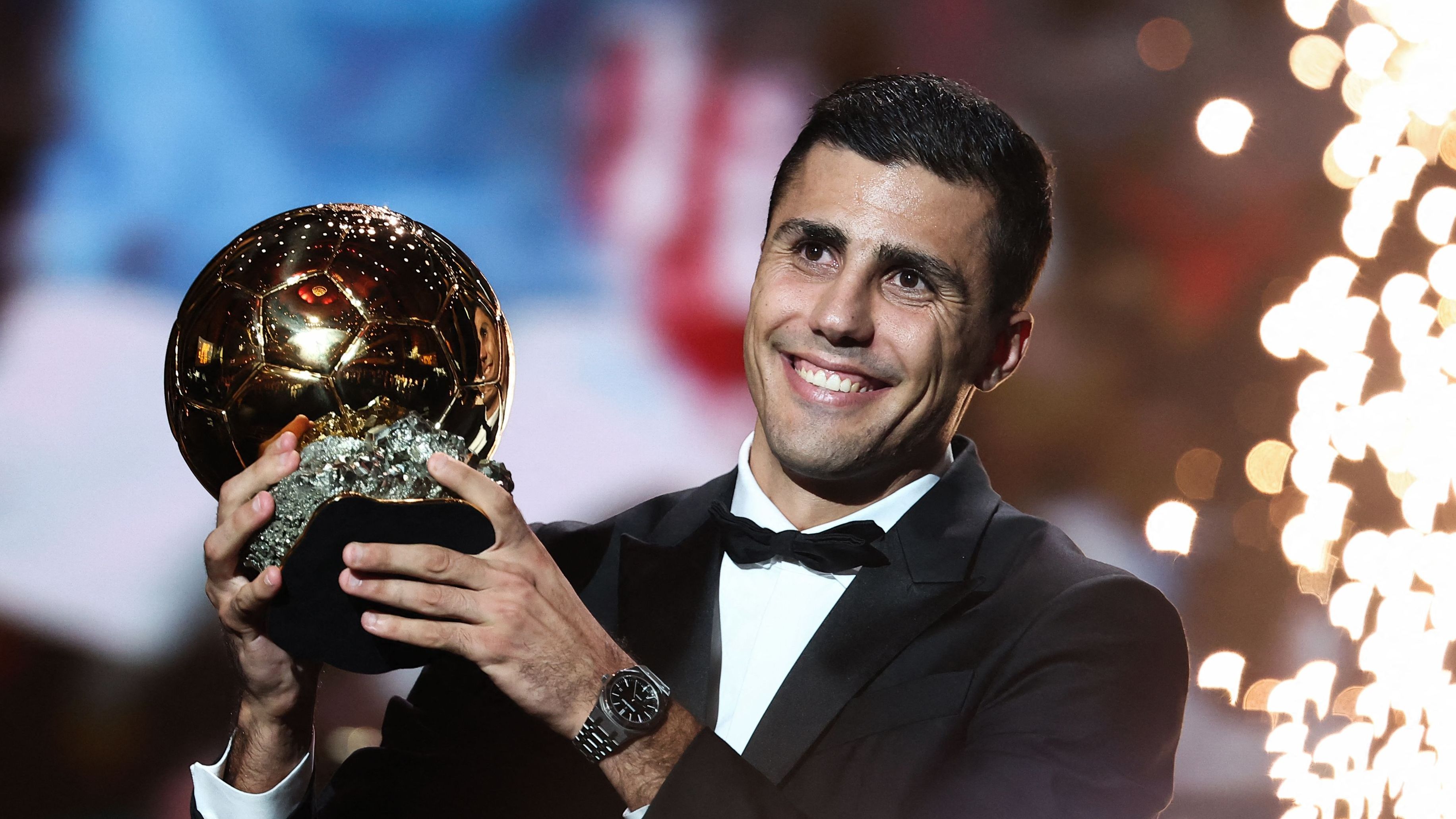 ضربة ذهبية لبرشلونة مع رودري