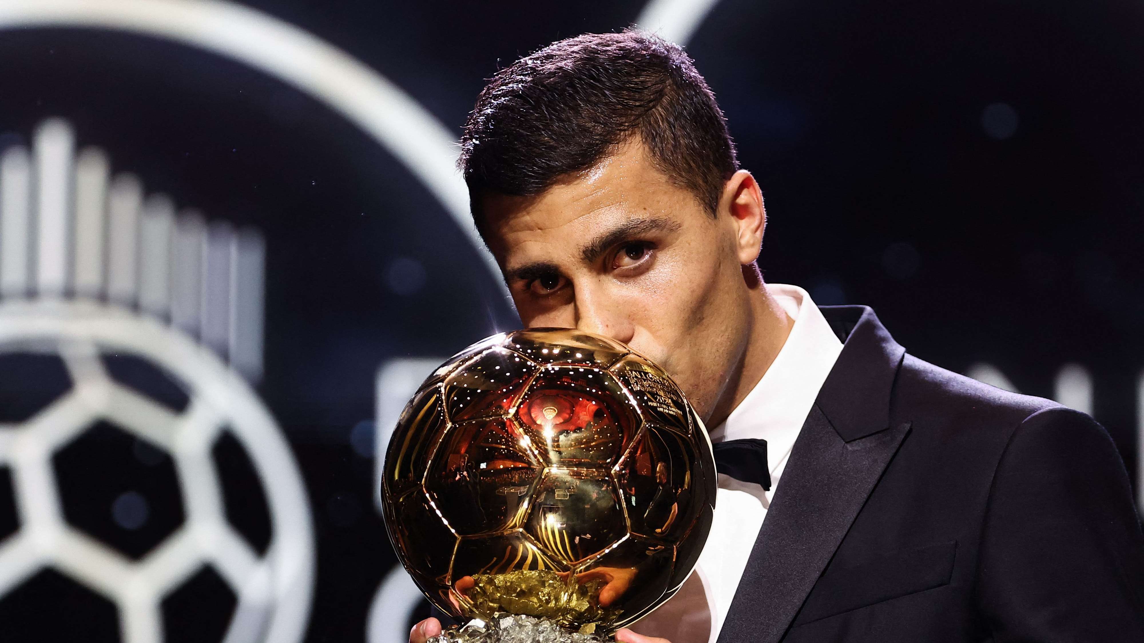 TOPSHOT-FBL-AWARD-BALLON D'OR-2024