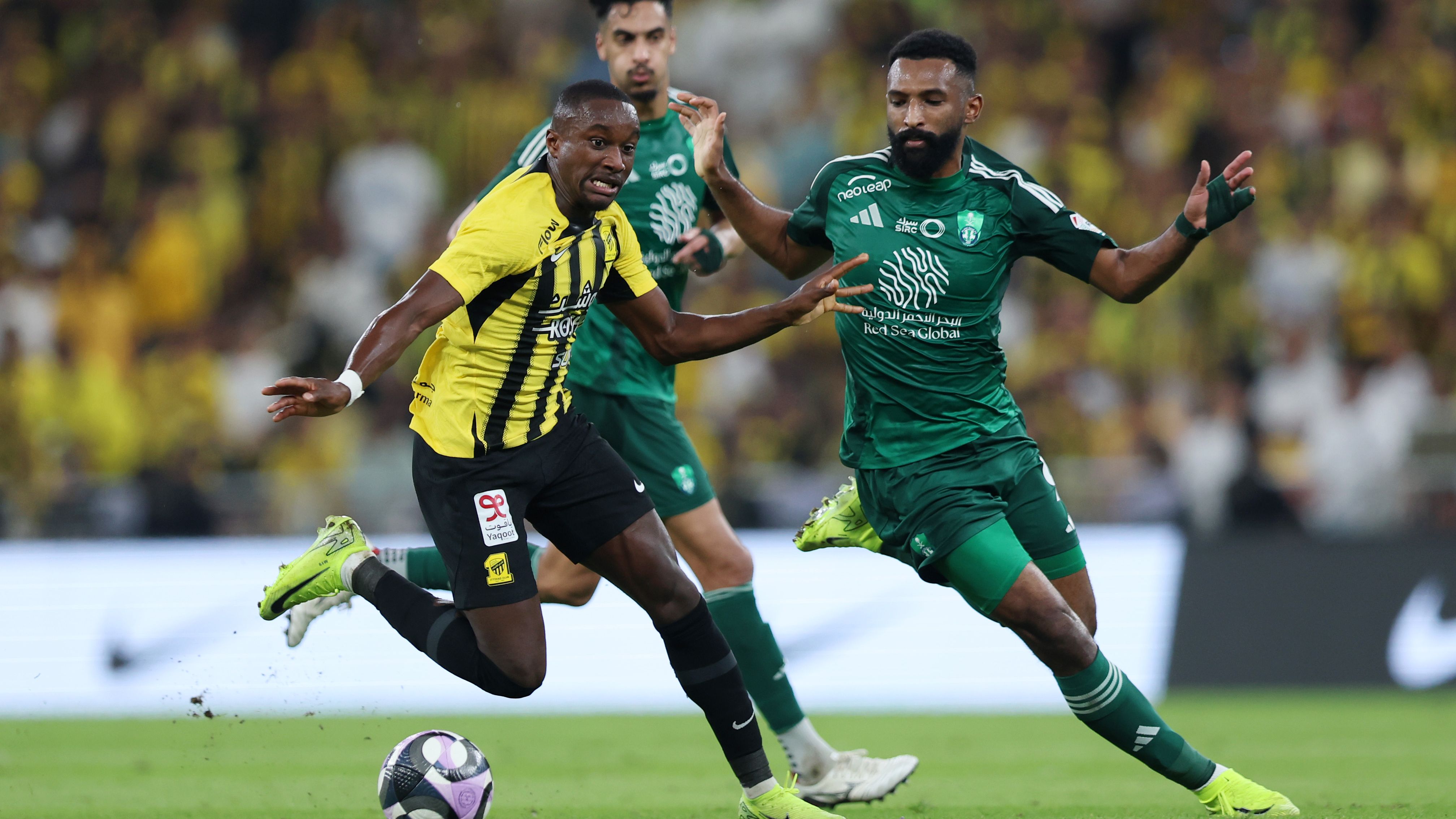 沙特职业联赛 阿赫利 吉达联 横幅 事件 图片