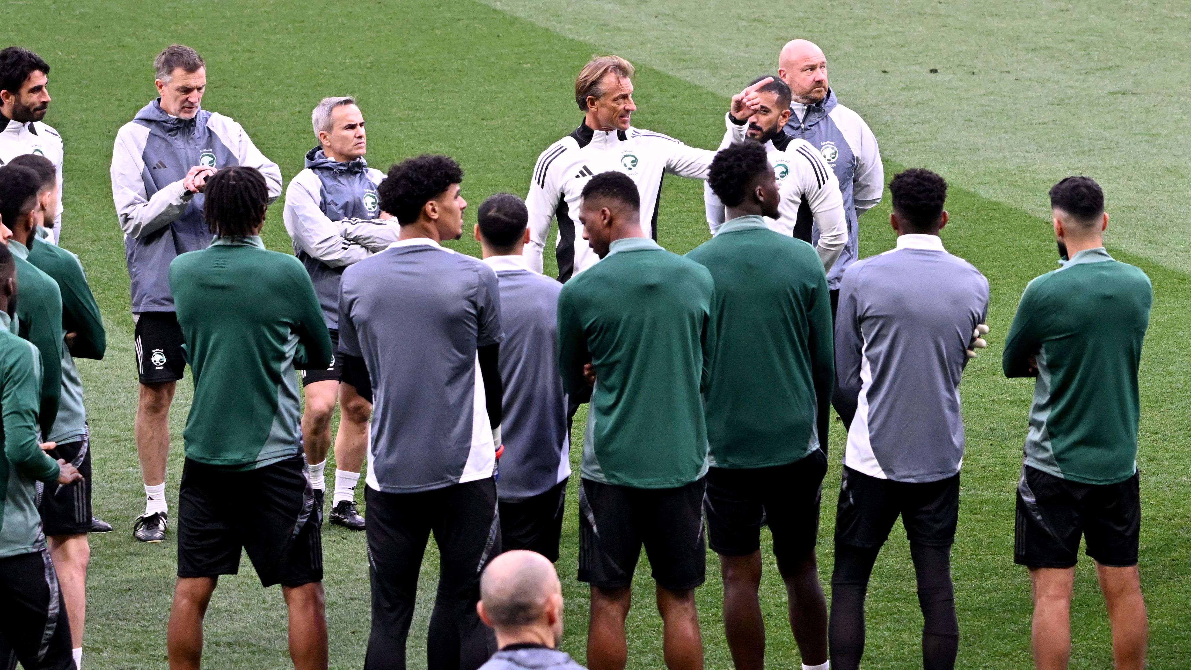 السعودية تتفق مع خليفة رينارد.. وتحديد موعد الإعلان