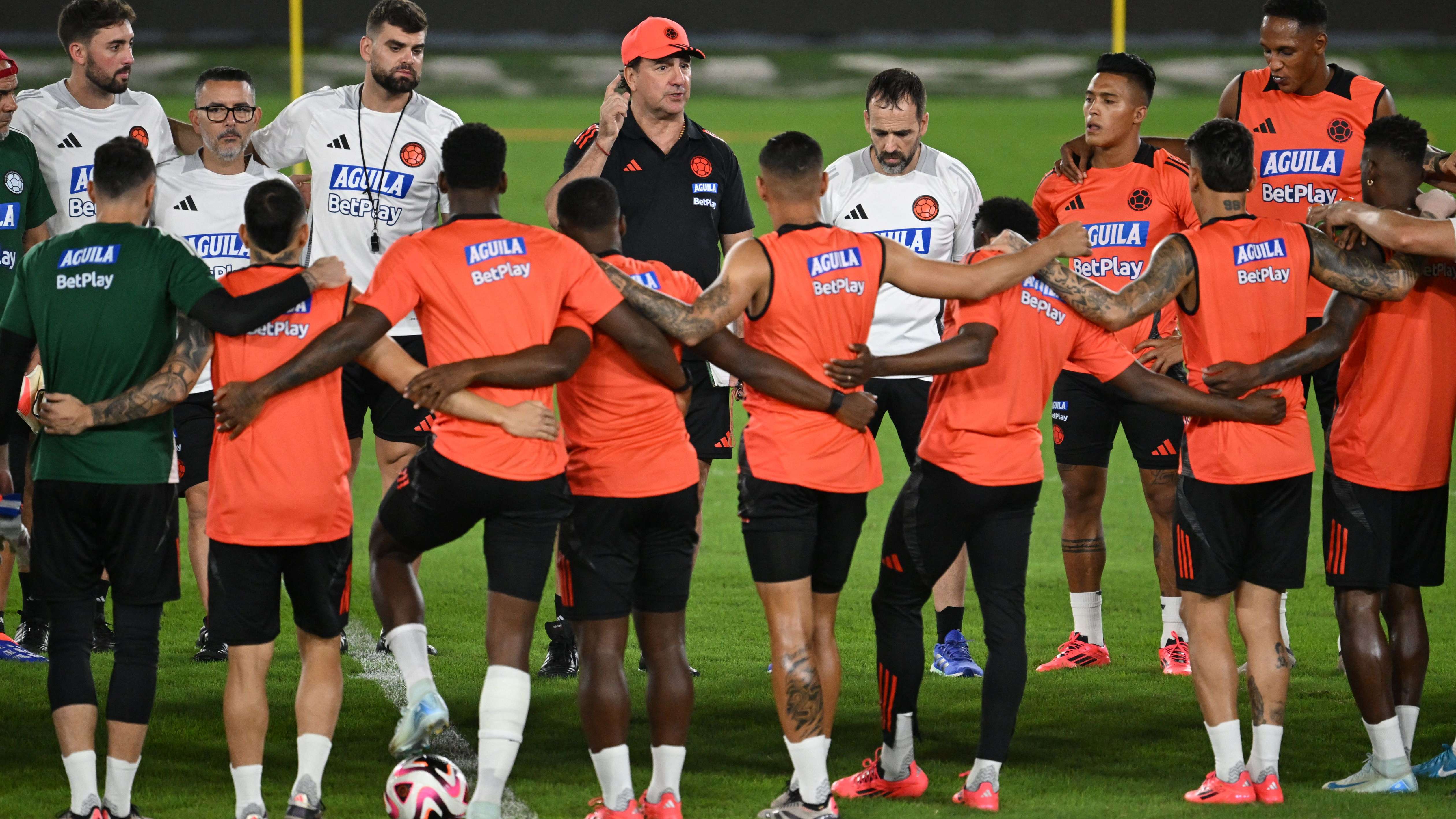 FBL-WC-2026-SAMERICA-QUALIFIERS-COL-TRAINING