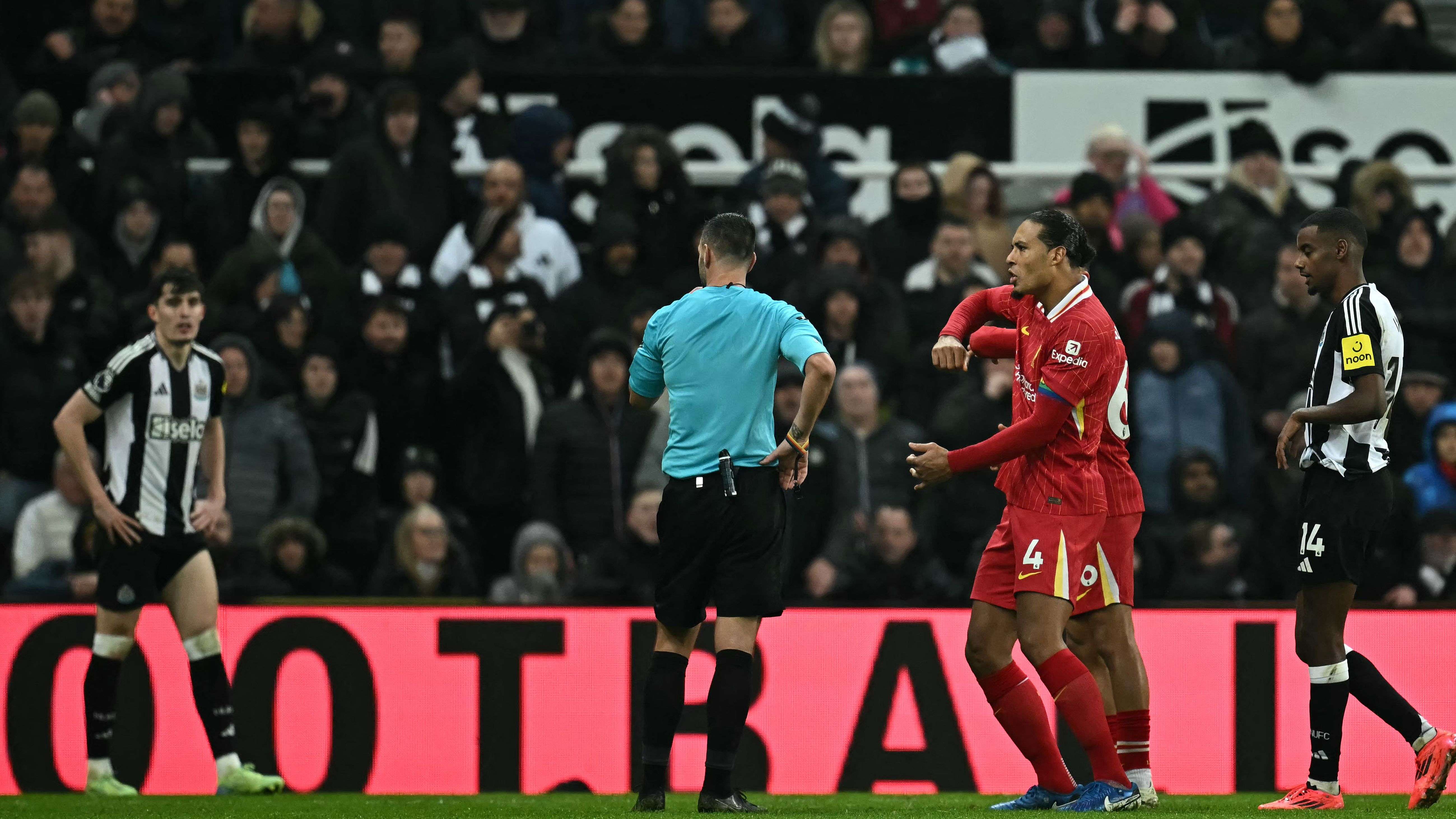 FBL-ENG-PR-NEWCASTLE-LIVERPOOL