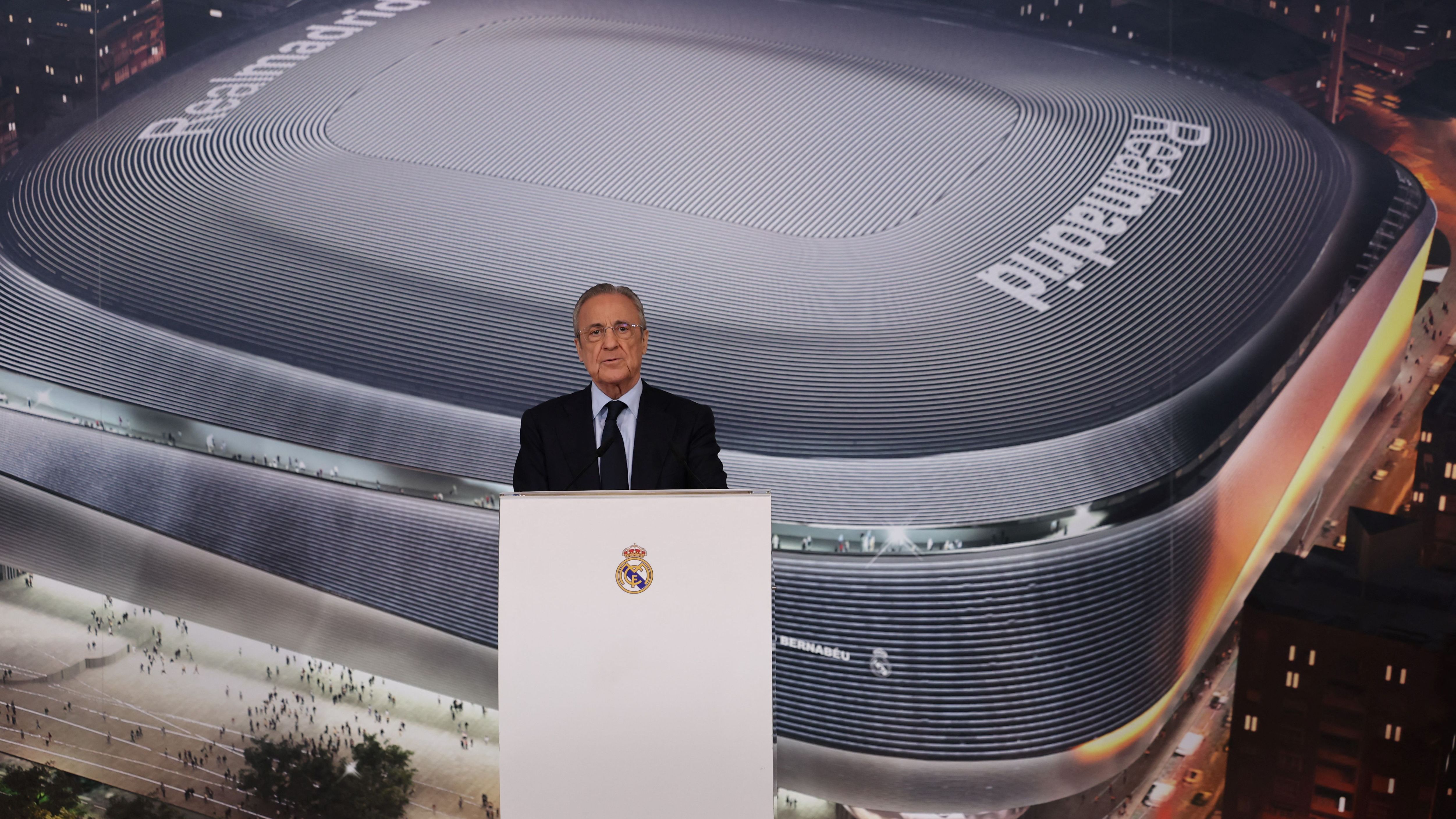 بيريز يحدد موعد الإعلان عن أولى صفقات ريال مدريد الكبرى