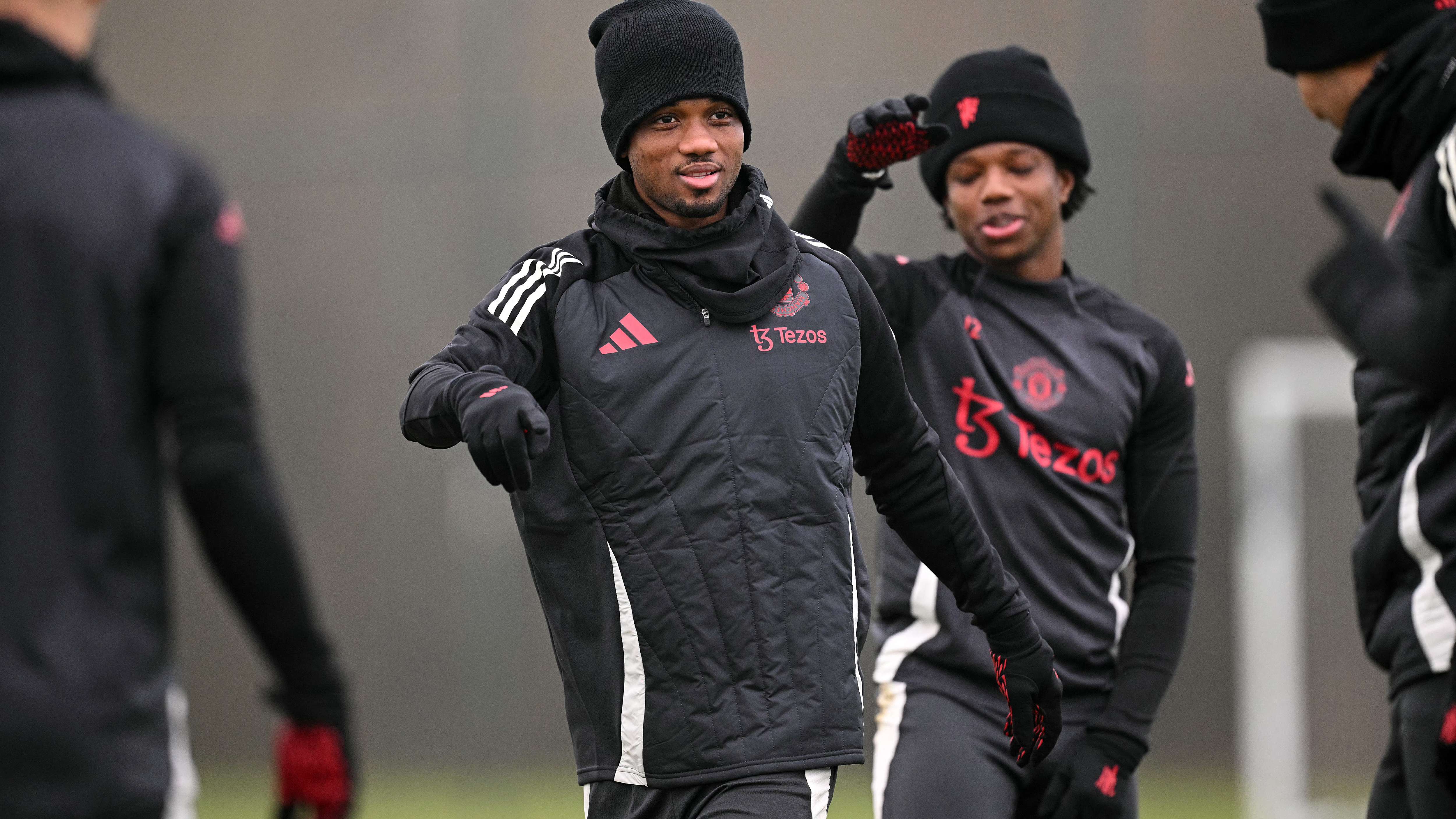 FBL-EUR-C3-MAN UTD-TRAINING