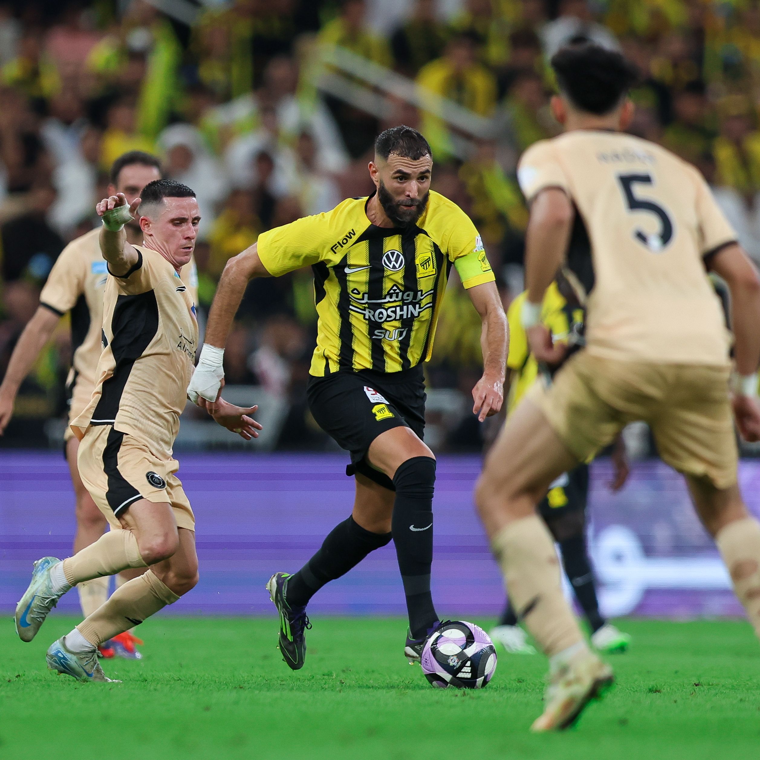 أول كلاسيكو صغير