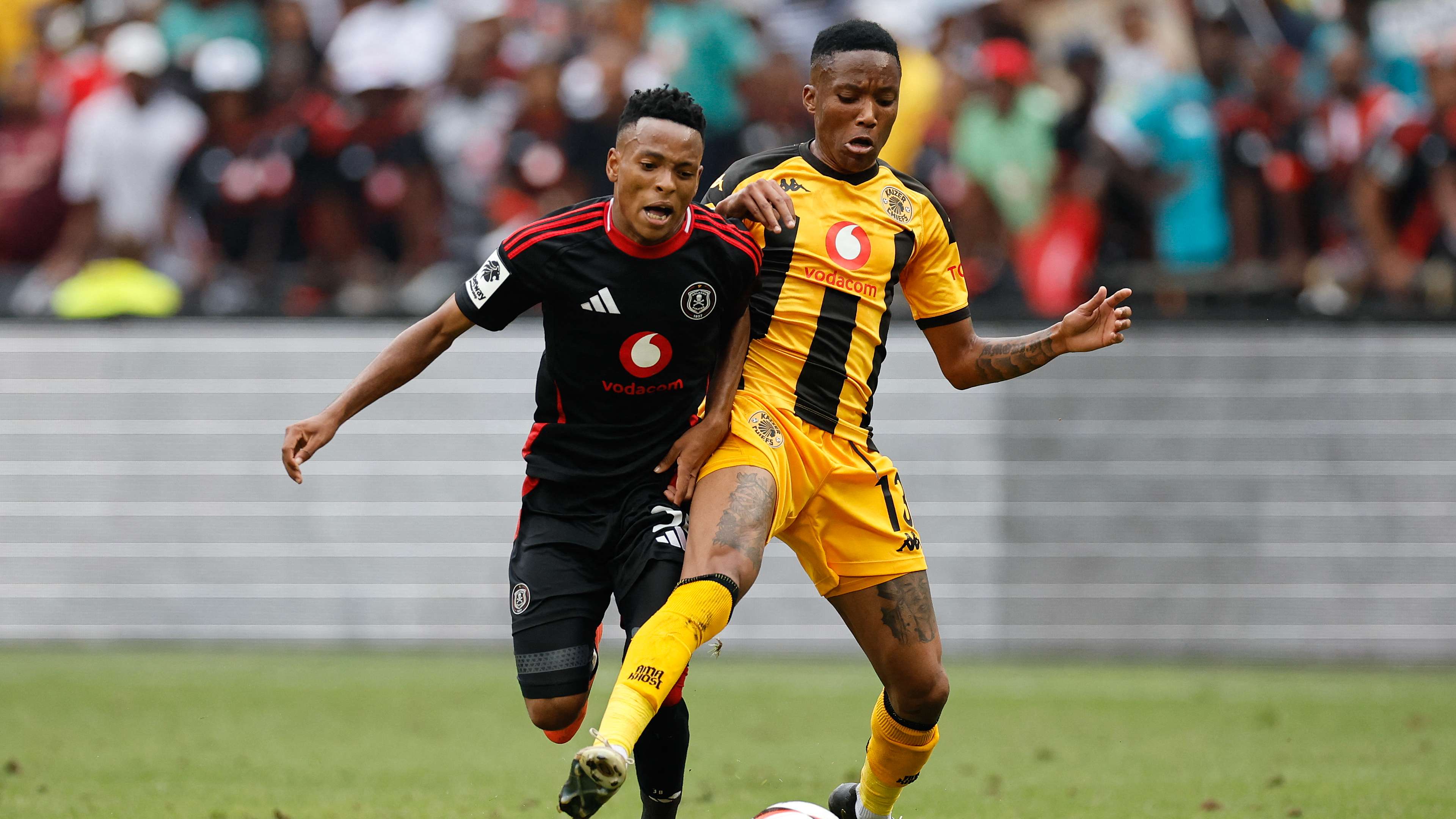 FBL-AFR-PSL-PIRATES-CHIEFS