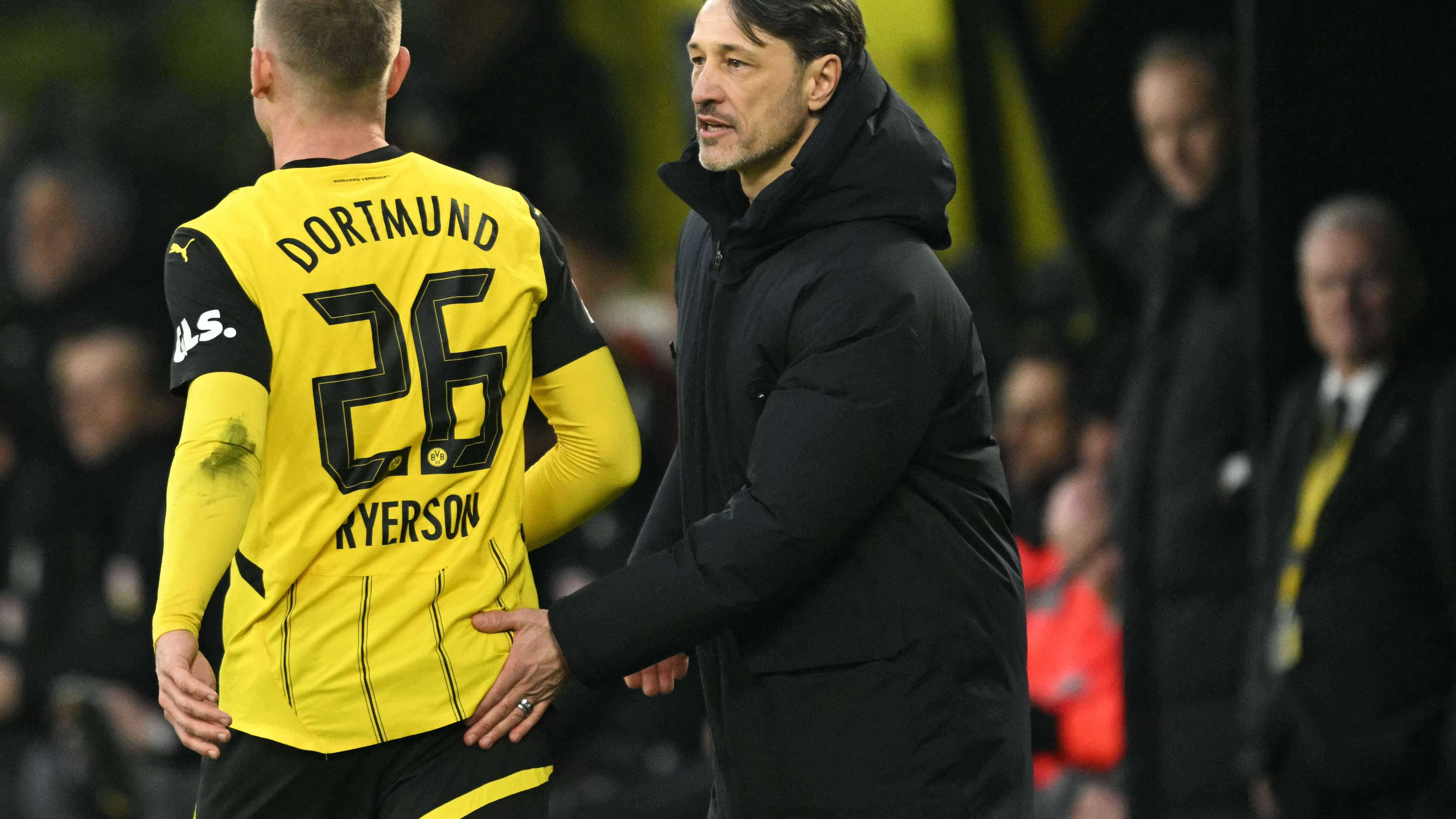 FBL-GER-BUNDESLIGA-DORTMUND-STUTTGART