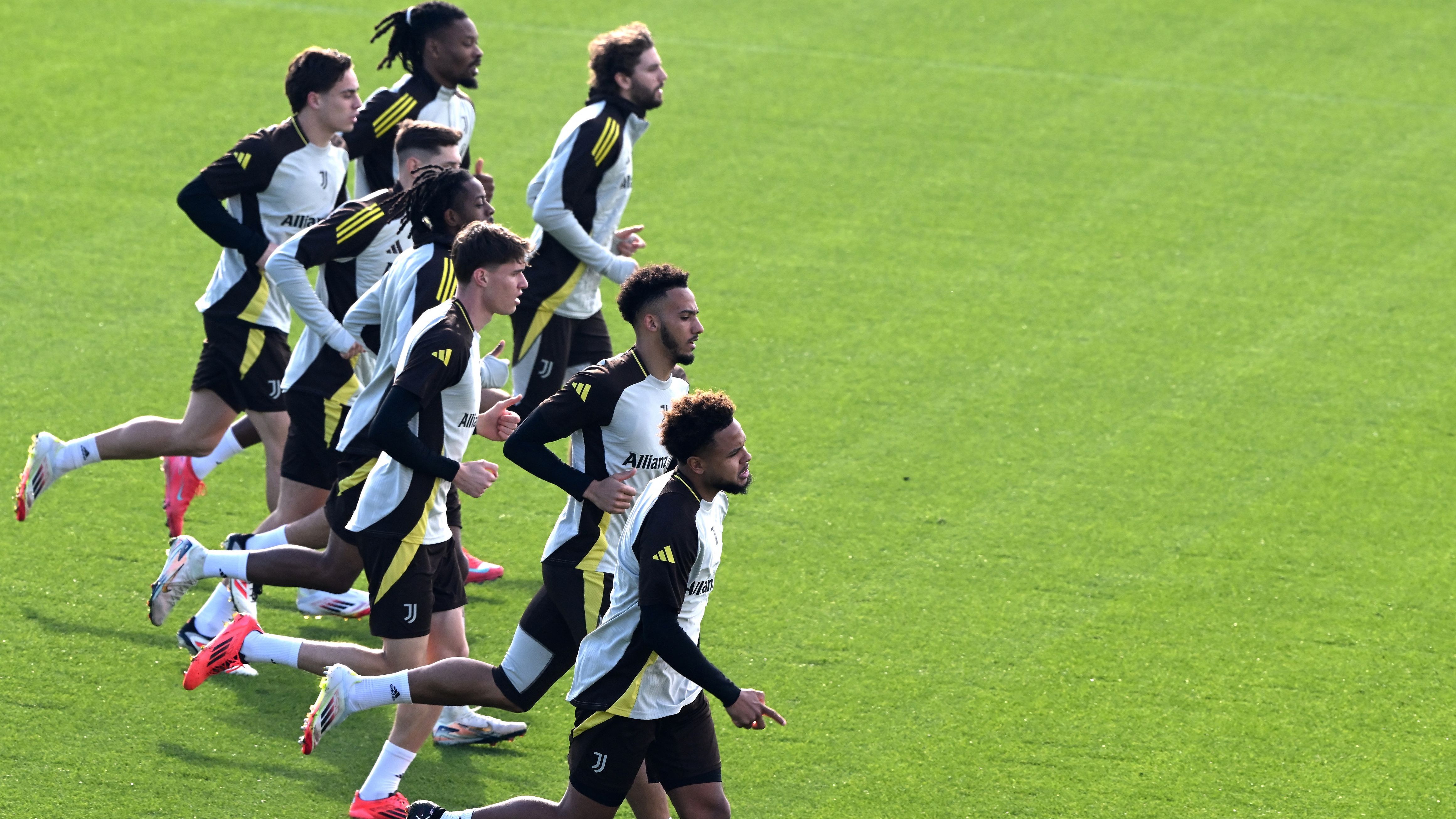 FBL-EUR-C1-JUVENTUS-TRAINING