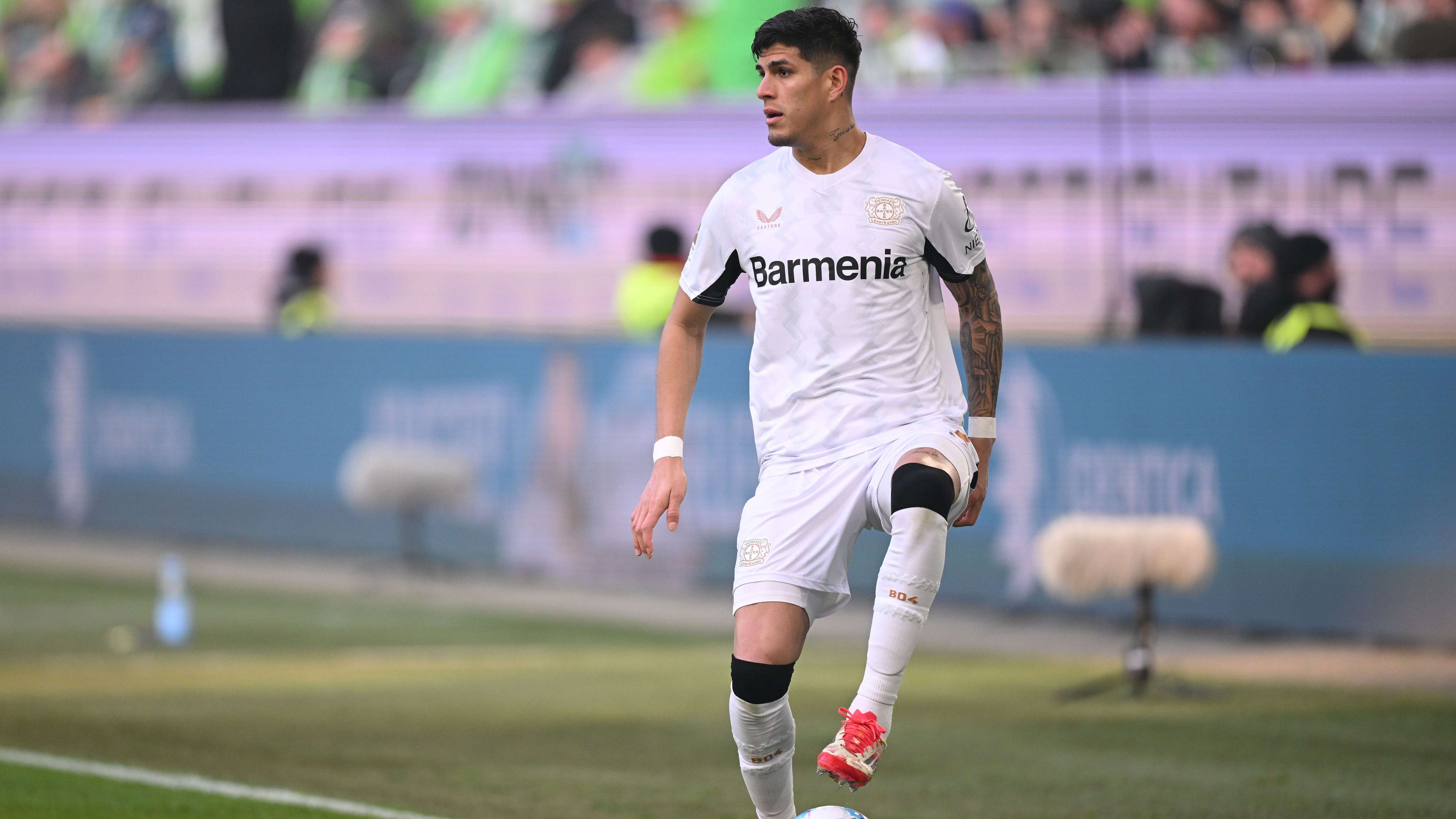 VfL Wolfsburg v Bayer 04 Leverkusen - Bundesliga