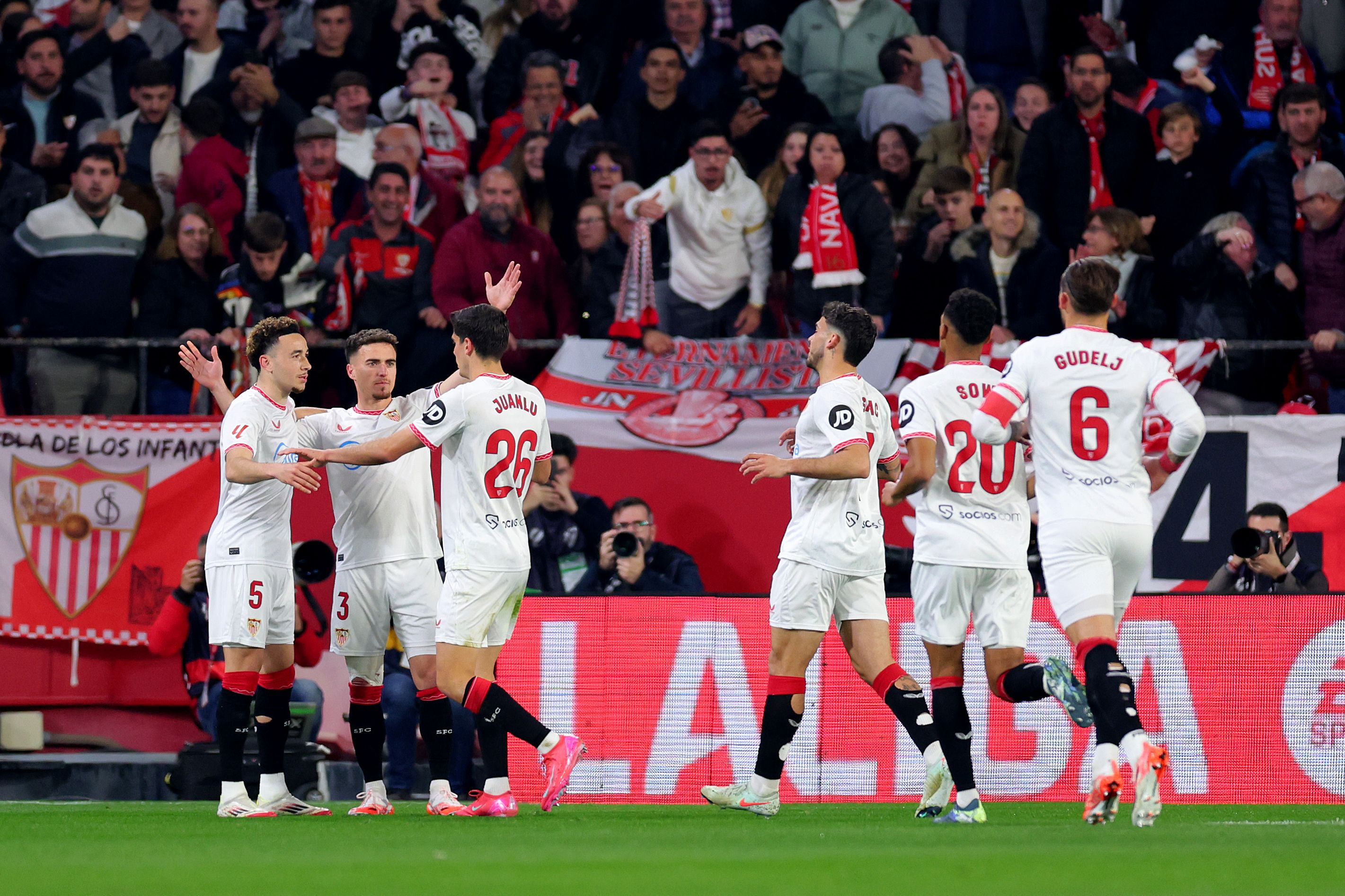 Sevilla FC v FC Barcelona - La Liga EA Sports