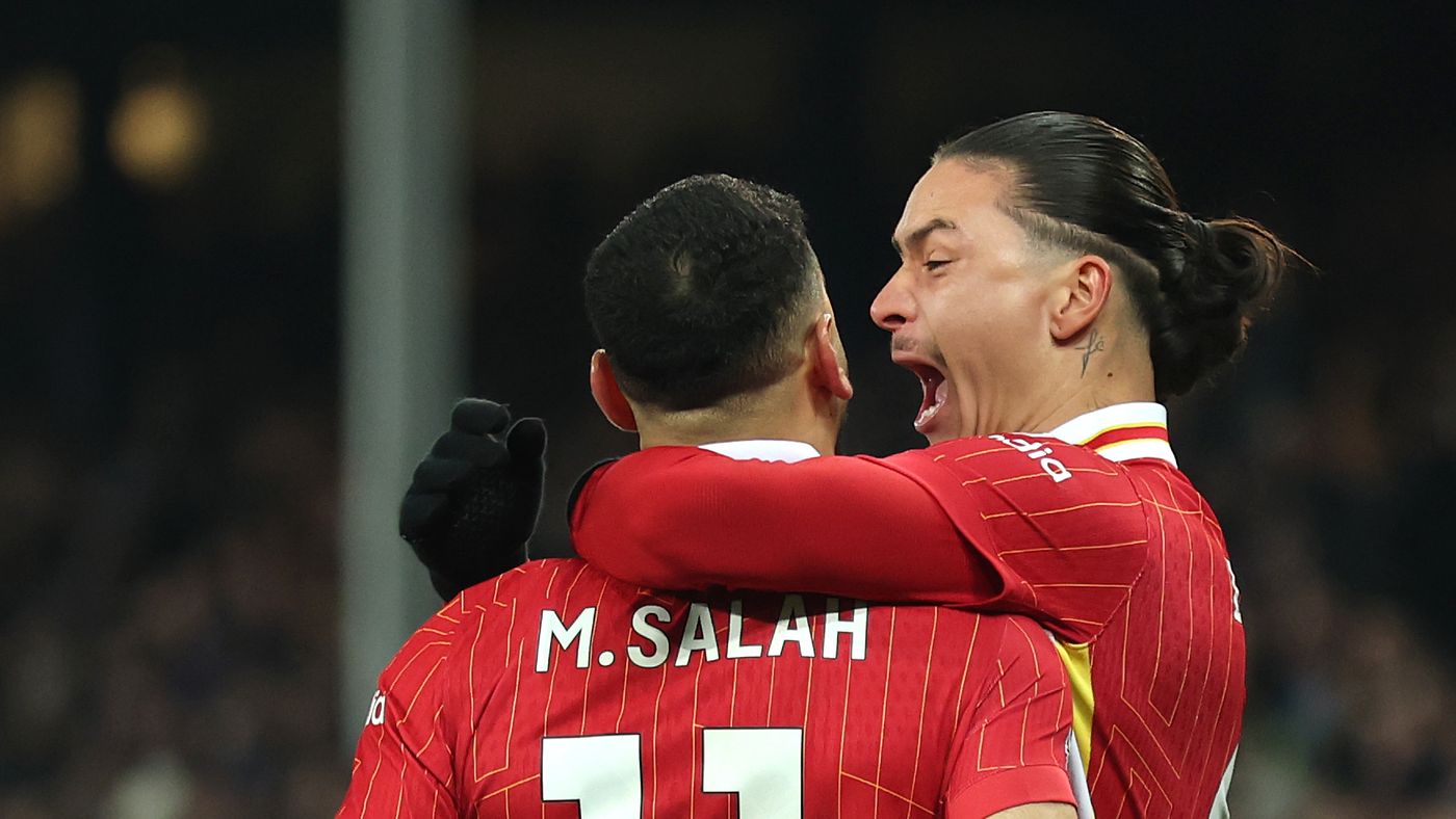 الهلال كلمة السر.. هل يجتمع صلاح ونونيز من جديد؟