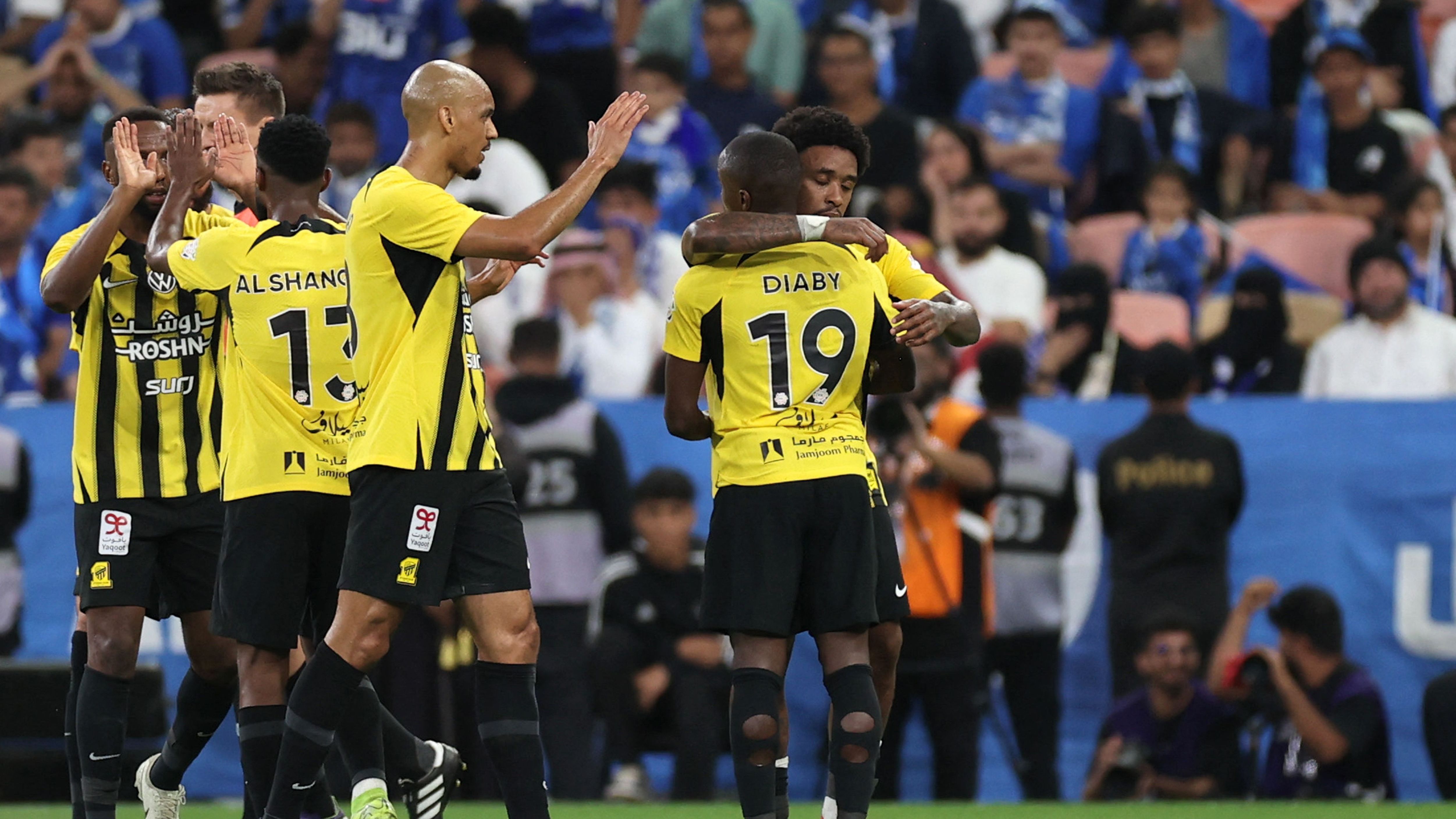 أنمار الحائلي يستعد للعودة لرئاسة الاتحاد السعودي
