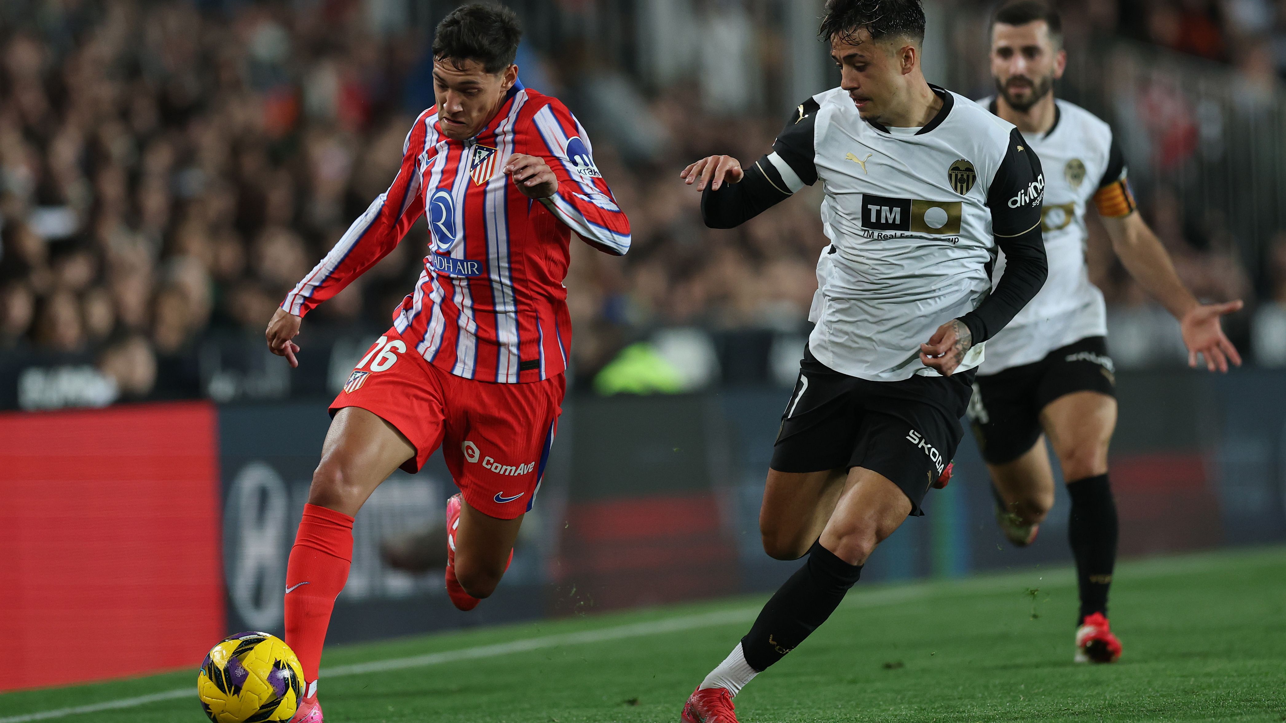 Valencia CF v Atletico de Madrid - La Liga EA Sports