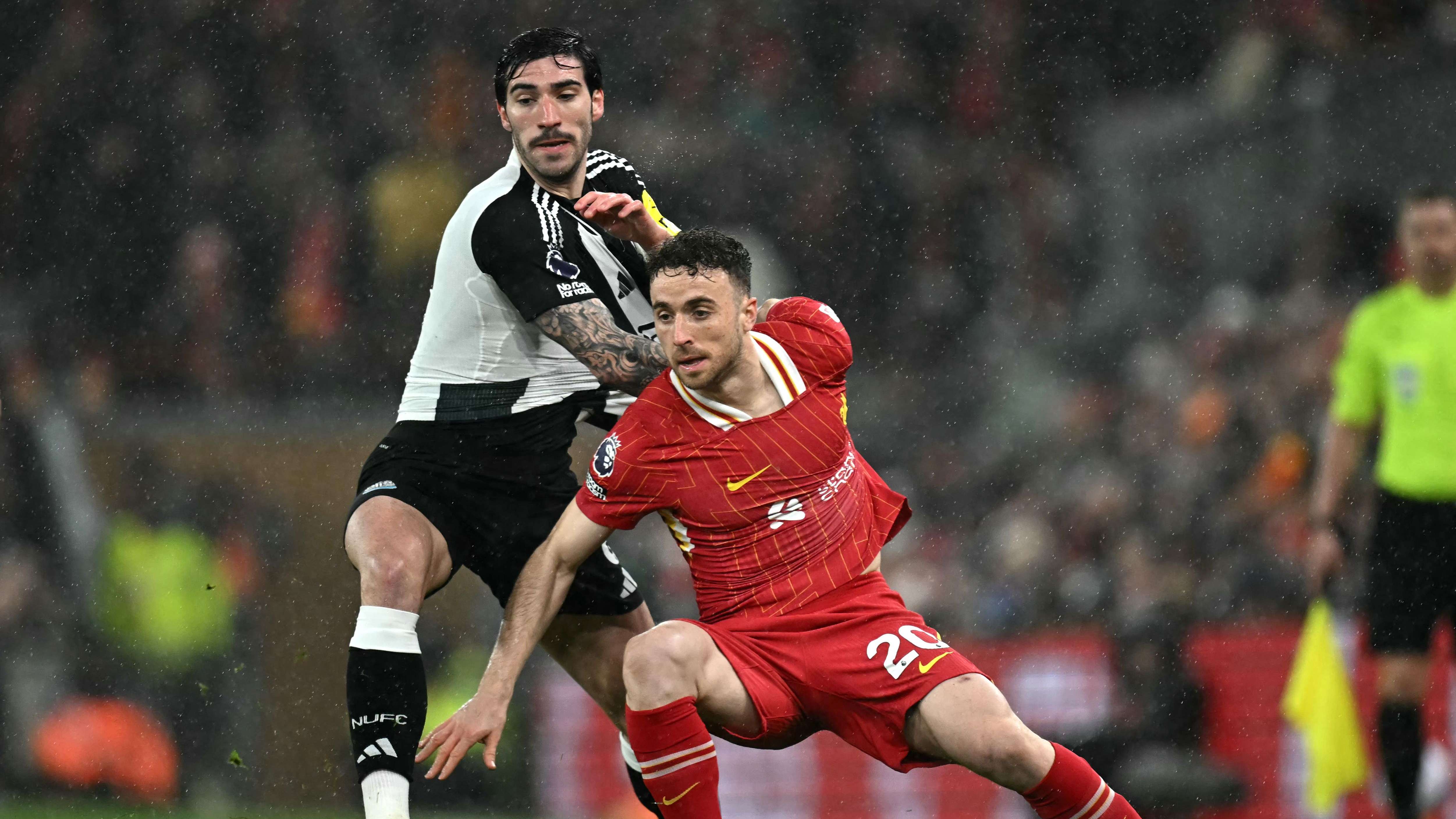 FBL-ENG-PR-LIVERPOOL-NEWCASTLE