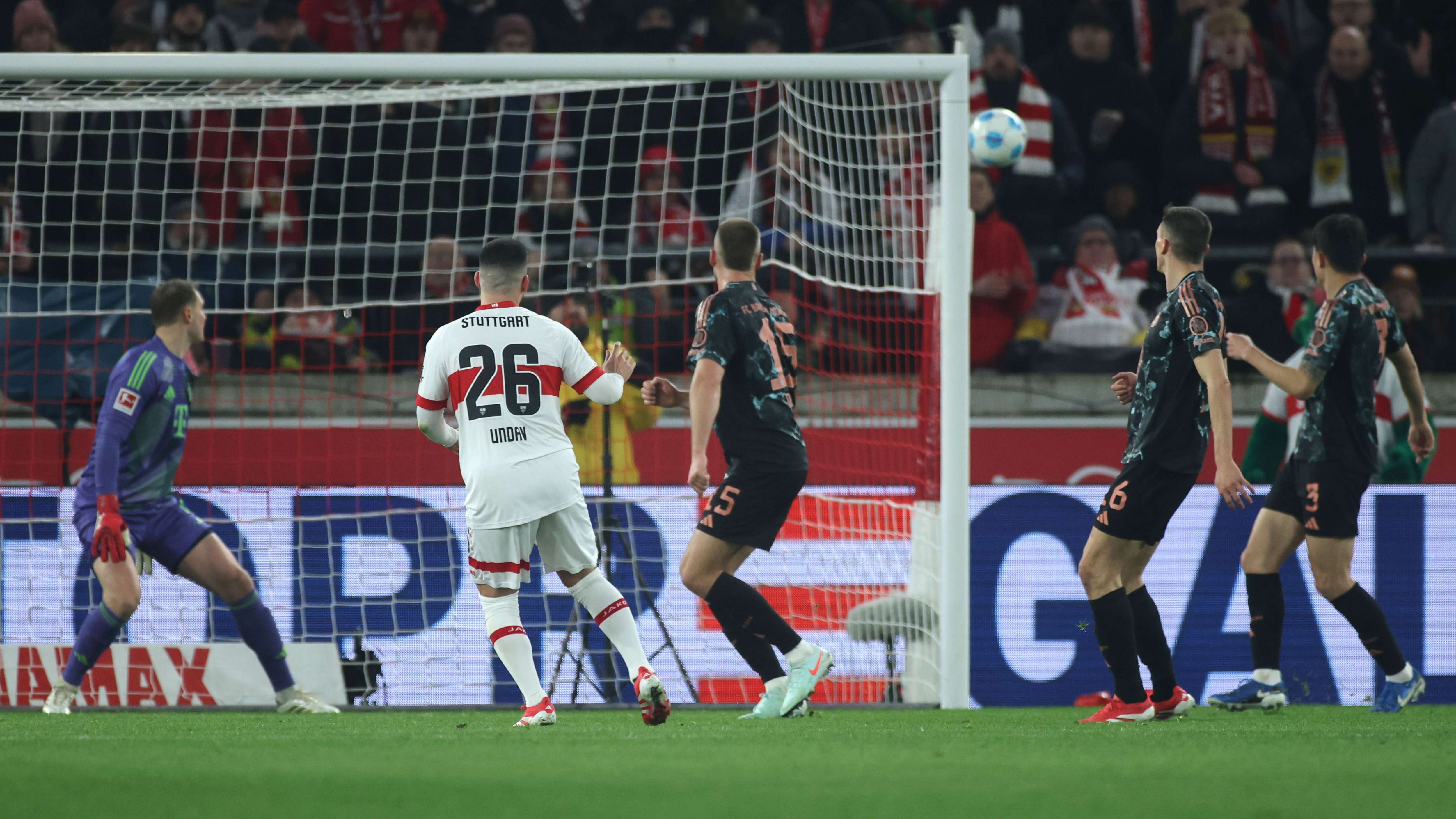 VfB Stuttgart v FC Bayern München - Bundesliga
