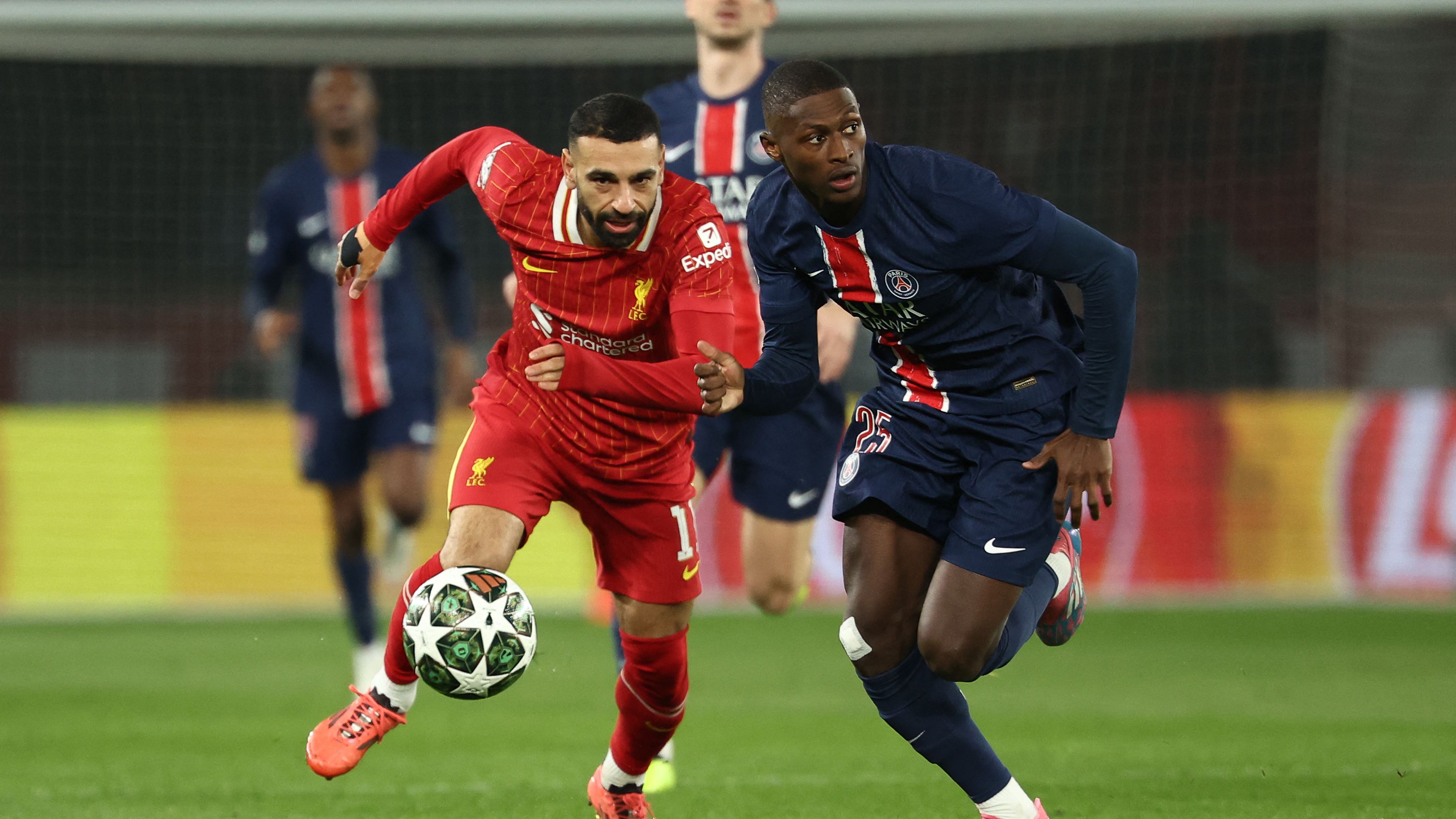 القنوات الناقلة لمباراة باريس سان جيرمان وليفربول في ربع نهائي دوري الأبطال